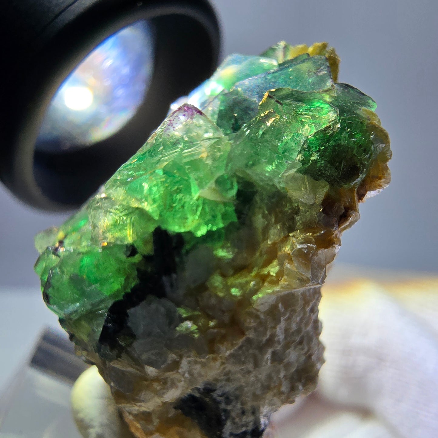 Cube de fluorite fantôme, spécimen de tourmaline scholle muscovite, Erongo, Namibie, 40 x 28 x 21 mm