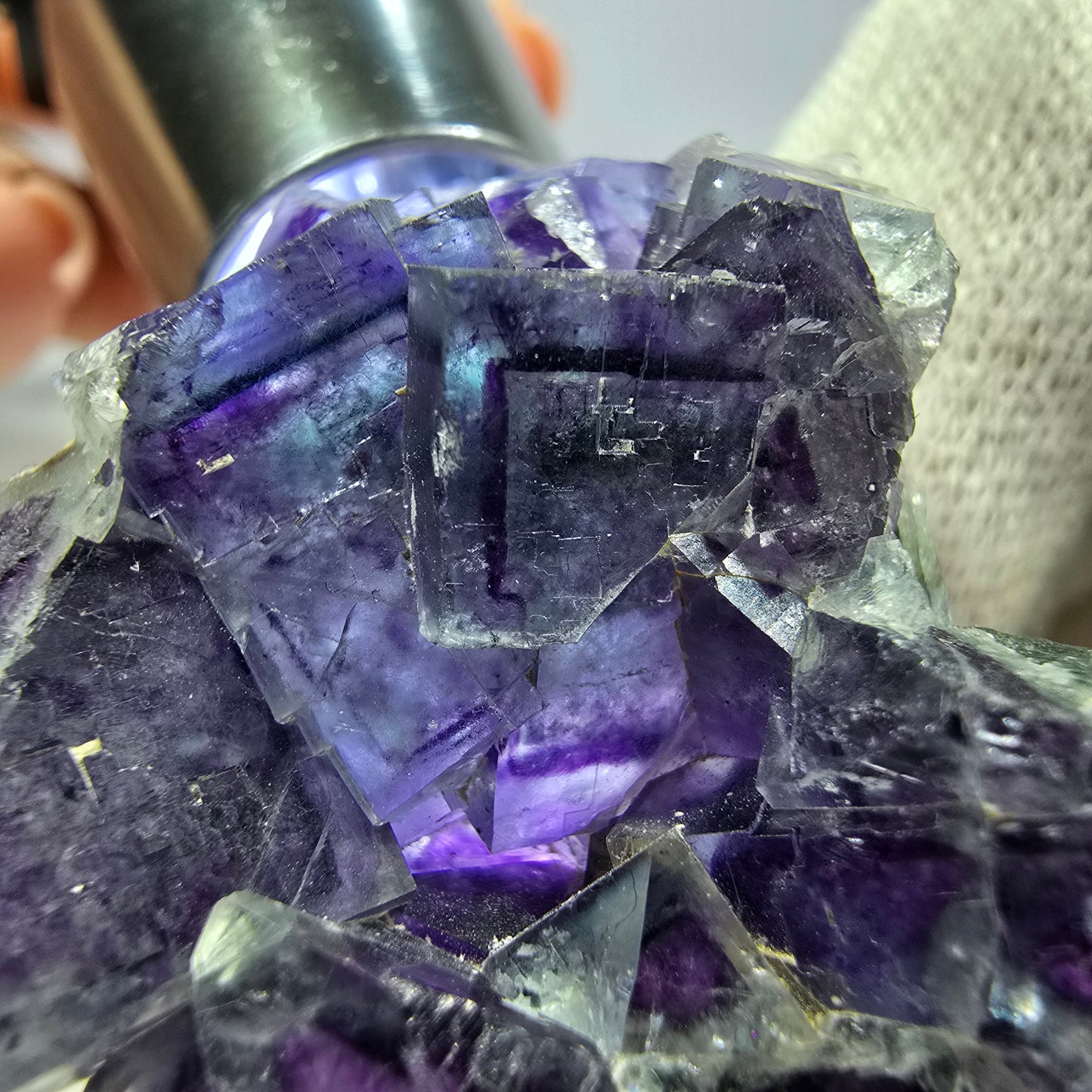 Klare Phantom Fluorit Würfel Stufe zonal grün lila Okorusu, Namibia 35*33*14mm