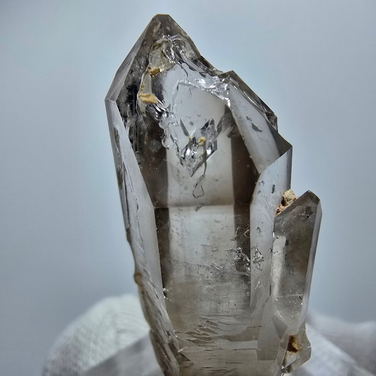 Klare Phantom Rauchquarz DT Zepter Spitze Goboboseb, Namibia 39*16*13mm