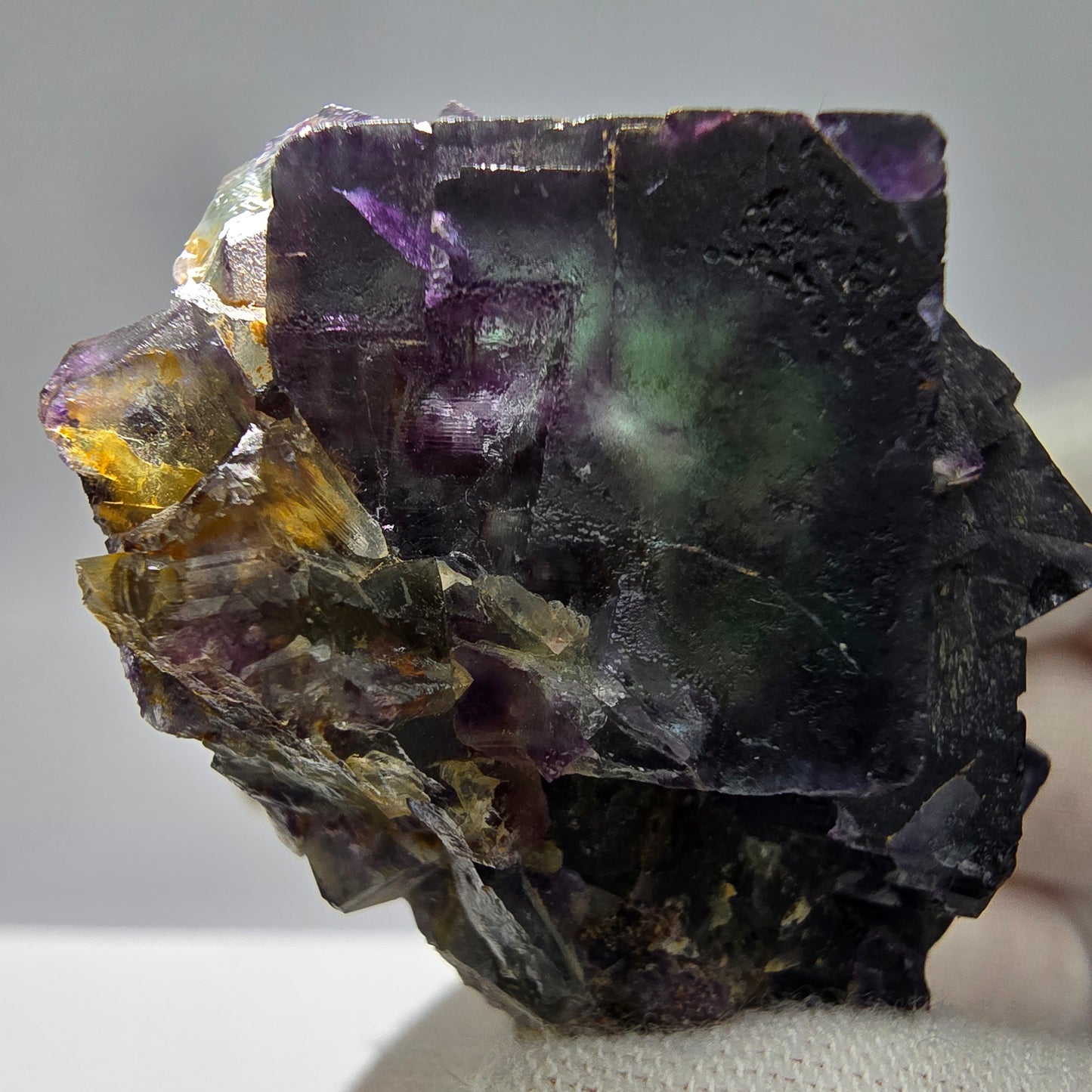 Seltene Phantom Fluorit Würfel Stufe lila grün gelb Okorusu, Namibia 55*46*33mm
