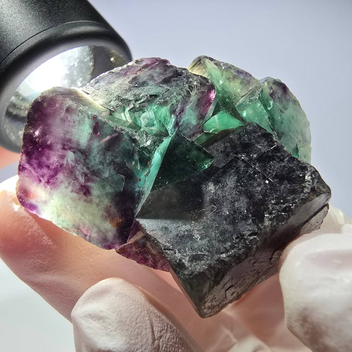 Spécimen de cube de fluorite fantôme parqueté vert violet Okorusu, Namibie 44*35*21mm