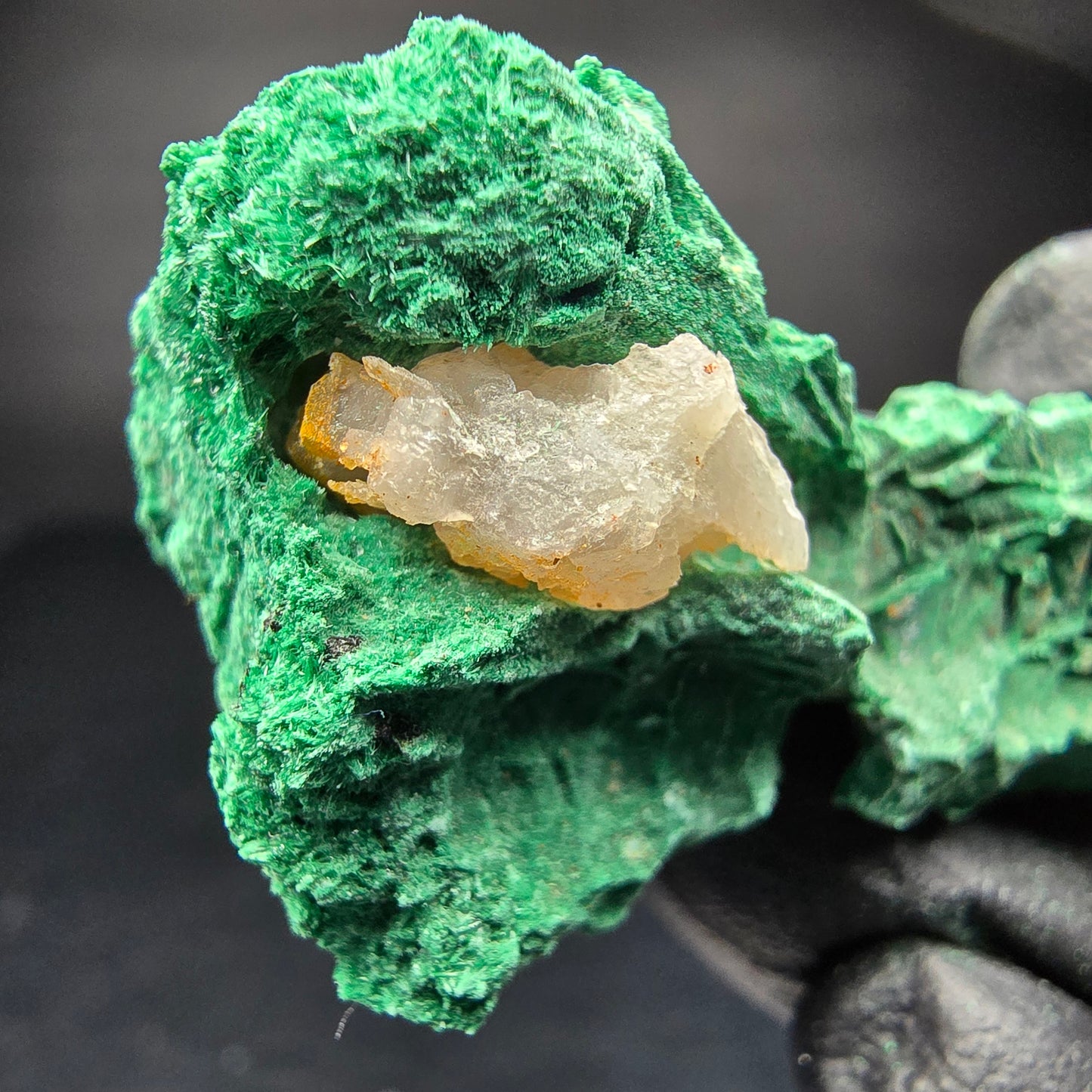 Seltene Malachit Stufe, grün Kaokoveld, Namibia 47*22*23mm Mineraliensammlung