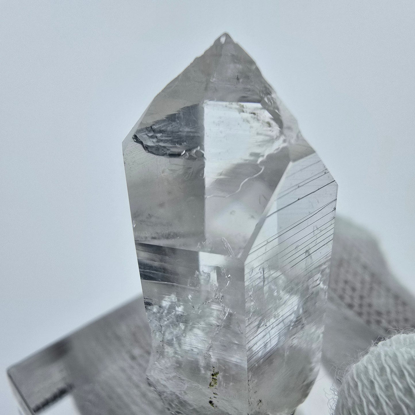 Klare Lemurian Phantom Quarz Spitze Streep Mine, Goboboseb, Namibia 29*14*11mm