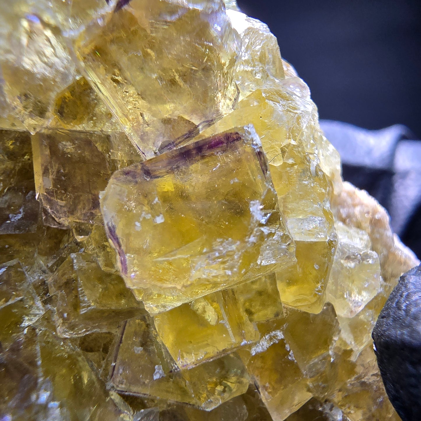 Klare Phantom Fluorit Würfel Stufe gelb lila Okorusu Namibia 42*31*17mm Sammlung