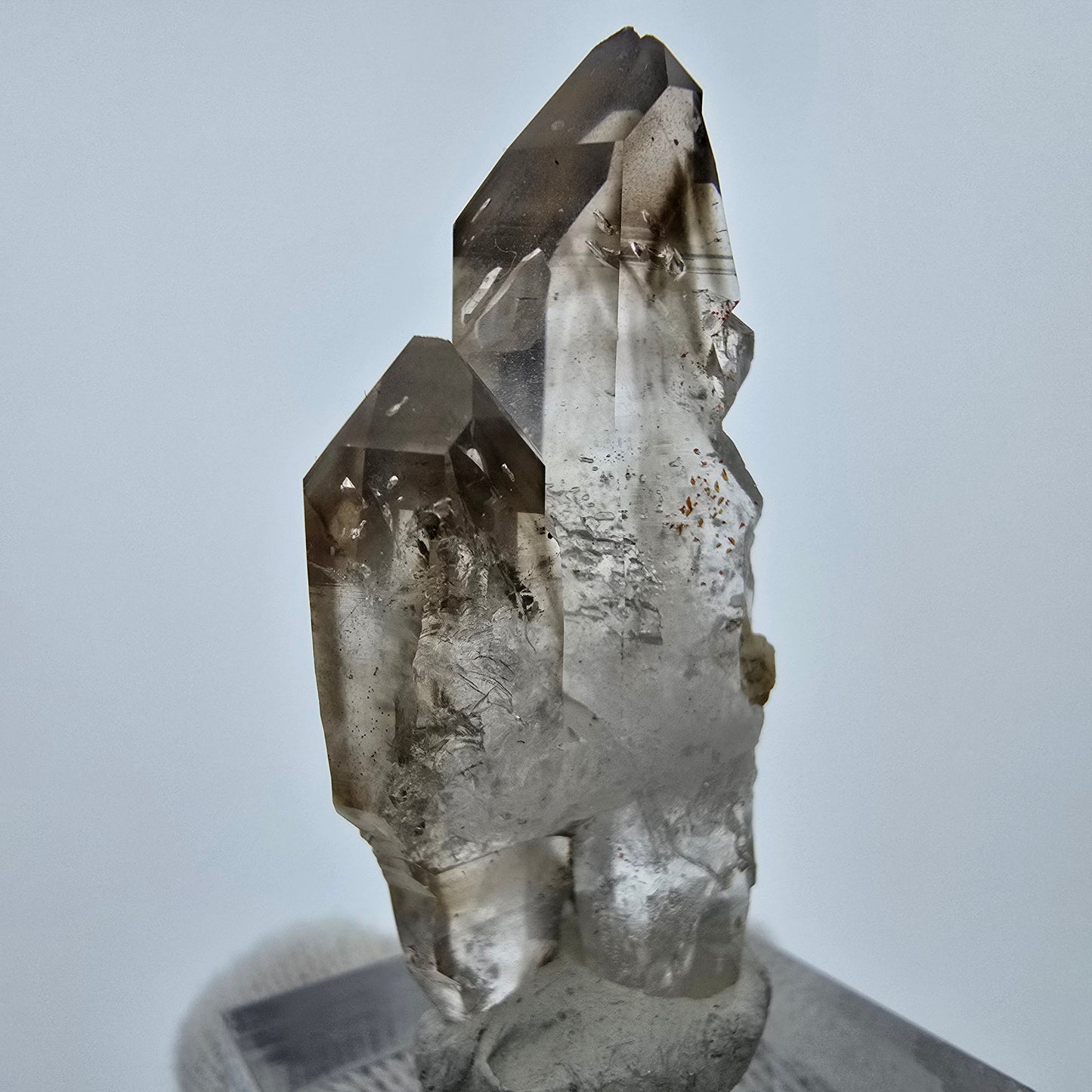 Klare Phantom Rauchquarz DT Zepter Stufe Goboboseb, Namibia 46*21*12mm