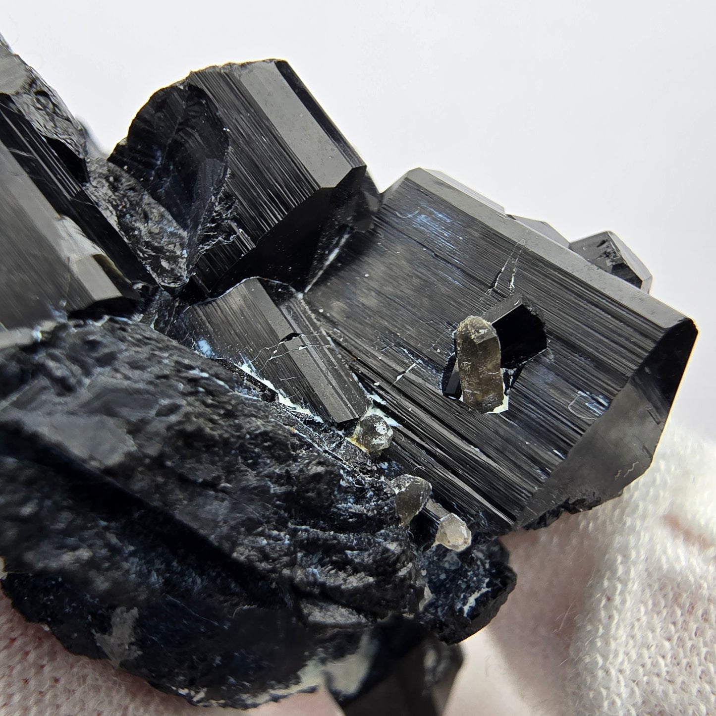 Symmetrische Schörl Turmalin, Rauchquarz Stufe Erongo, Namibia 44*41*26mm