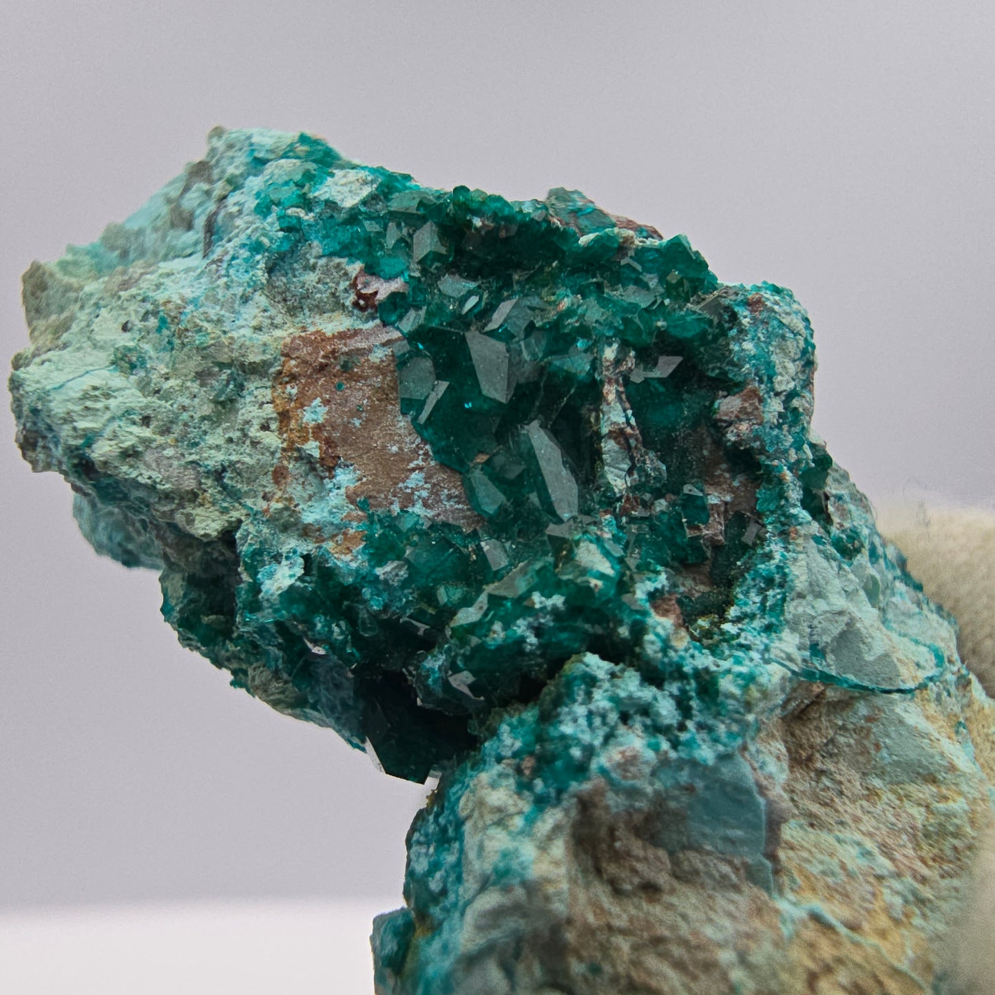 Seltene Dioptas, Chrysokoll Stufe Kaokoveld, Namibia 46*23*16mm Sammlung