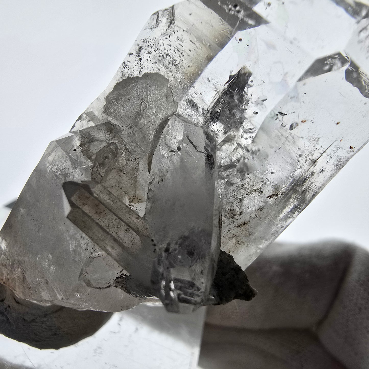Sceptre de poche Saint-Valentin en quartz fumé fantôme squelette, Namibie 68 x 35 x 32 mm