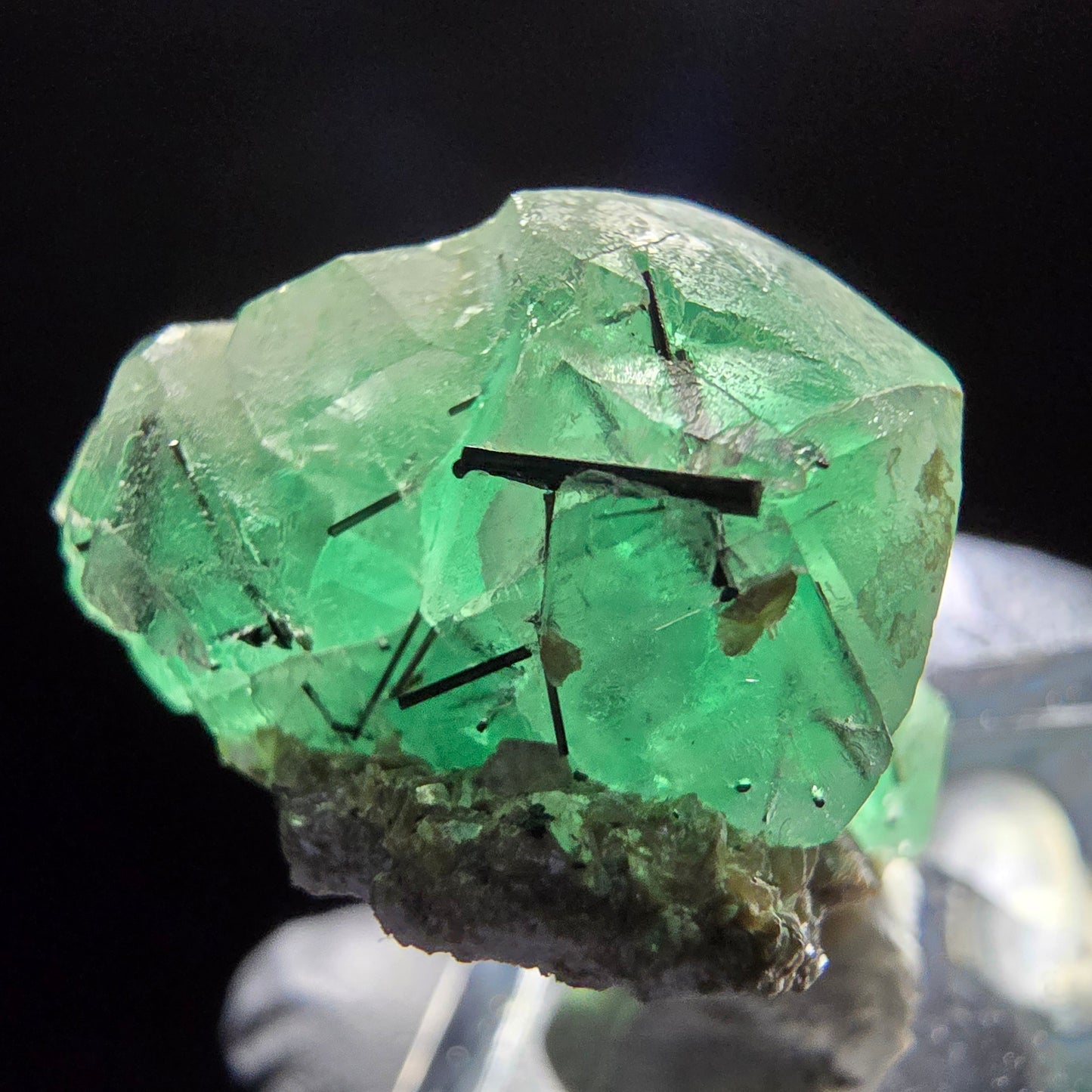 Klare Phantom Fluorit, Schörl Turmalin, Muskovit Stufe Erongo Namibia 30*24*19mm