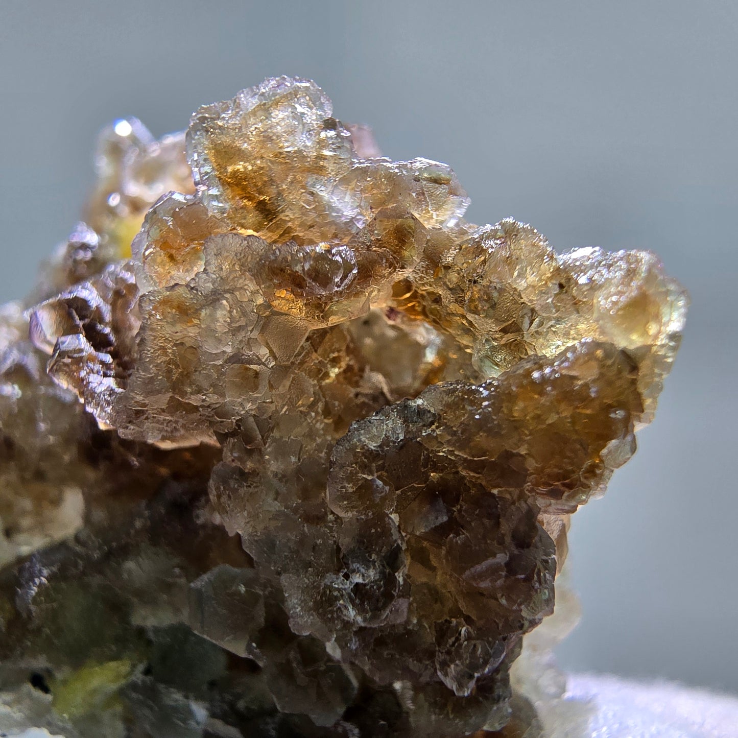Phantom Fluorit Würfel grün braun, Muskovit Stufe Erongo, Namibia 52*37*33mm