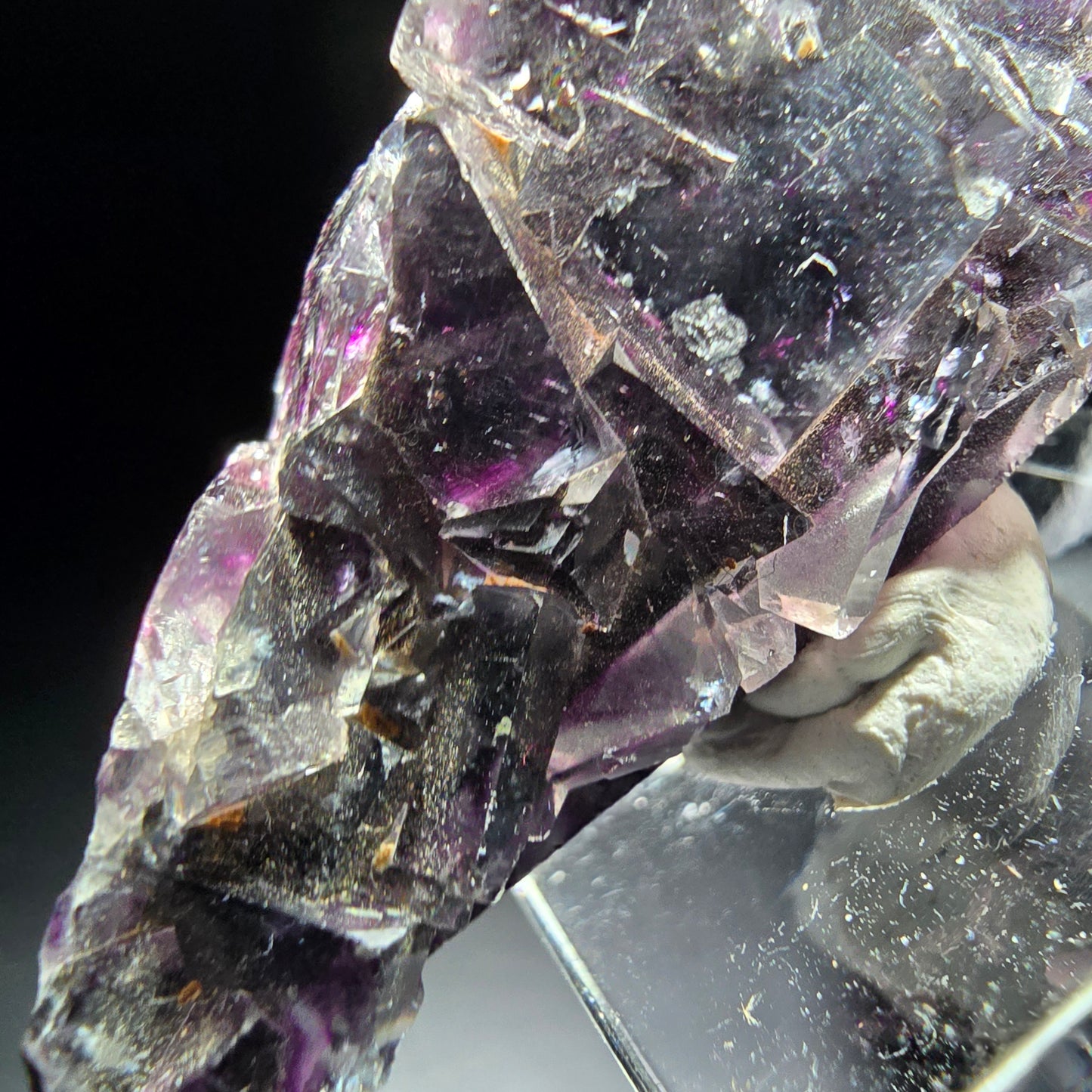 Stade de cube de fluorite fantôme violet Okorusu namibie 47*23*12mm collection minérale