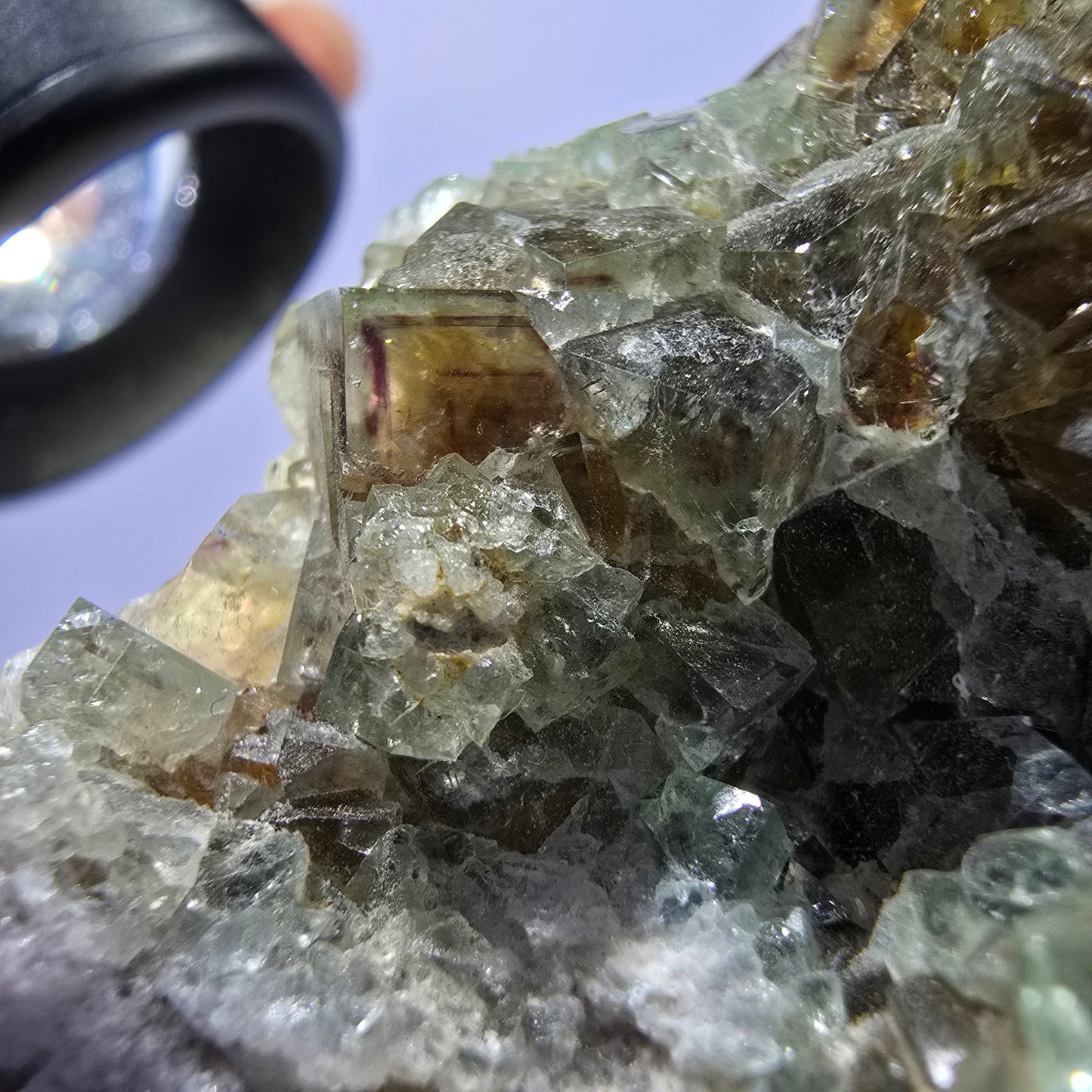 Rare spécimen de cube de fluorite fantôme, vert violet jaune Okorusu Namibie 64*62*44mm