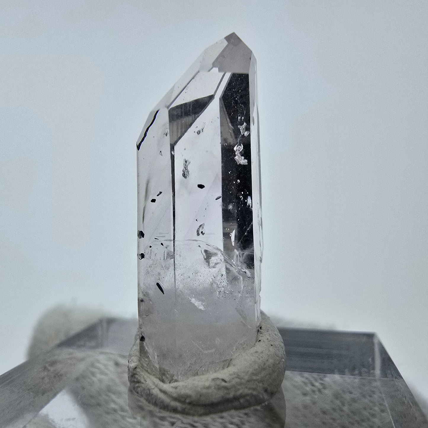 Klarer Phantom Hämatit Amethyst Kristall Streep Mine Goboboseb, Namibia 25*8*9mm