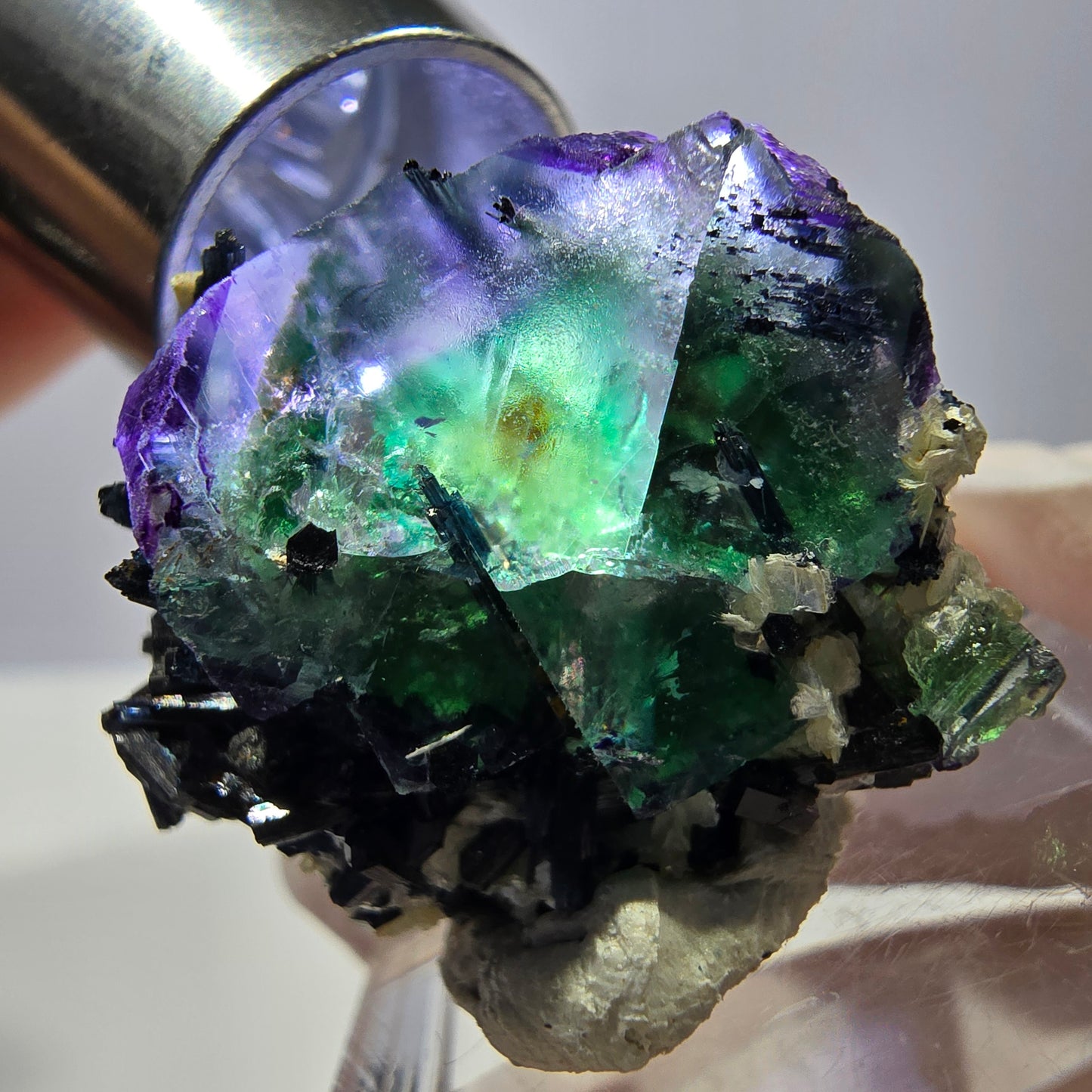 Cube de fluorite fantôme, zonal, muscovite, spécimen de tourmaline Schorl, Erongo, Namibie, 29 x 25 x 19 mm