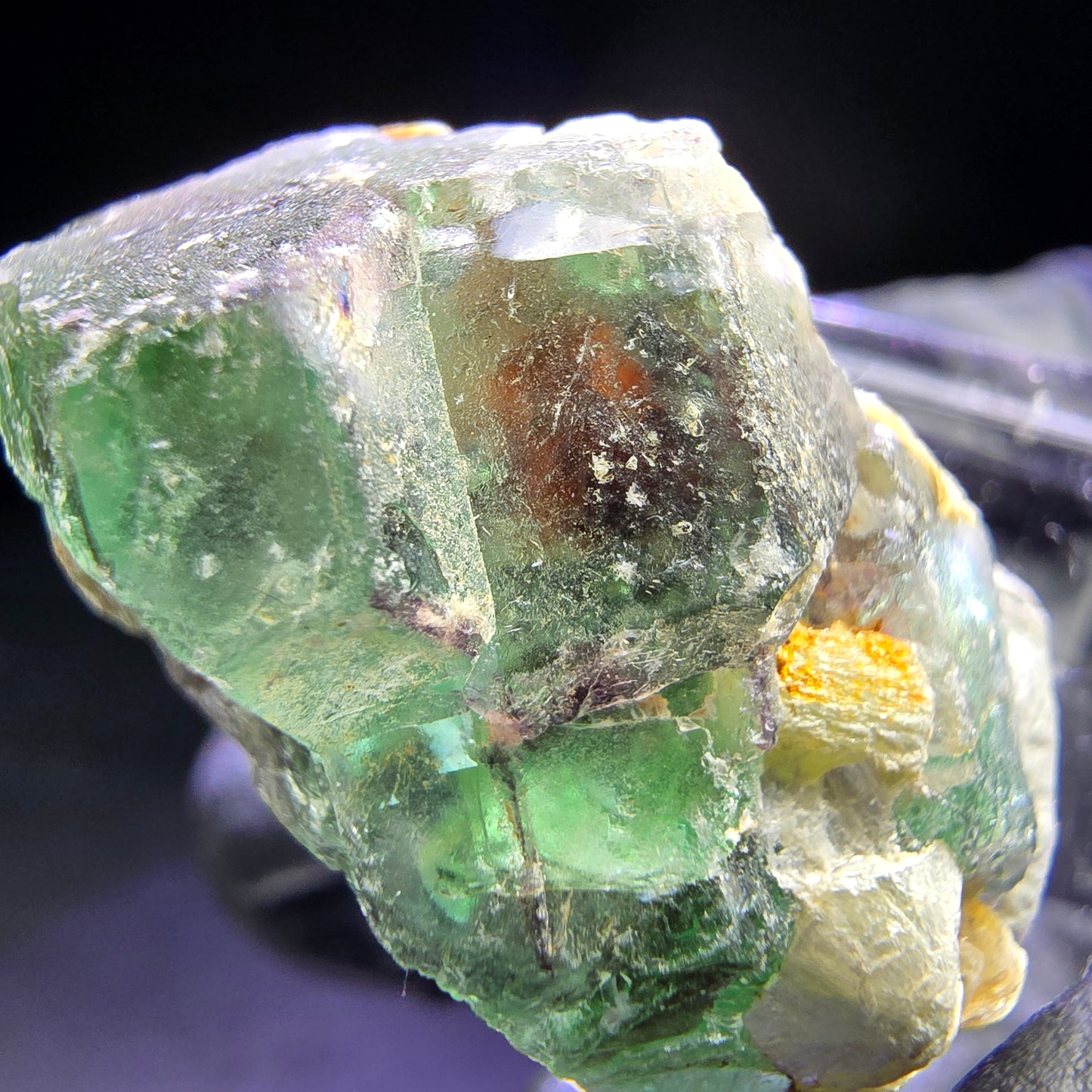 Seltene Phantom Fluorit Würfel, Muskovit Stufe 31*23*17mm aus Erongo, Namibia