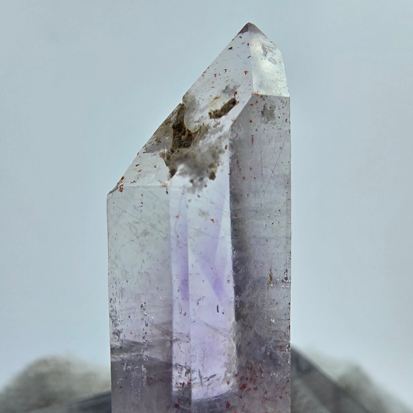 Harlekin Phantom Amethyst Kristall Goboboseb, Namibia 32*10*9mm Sammlung
