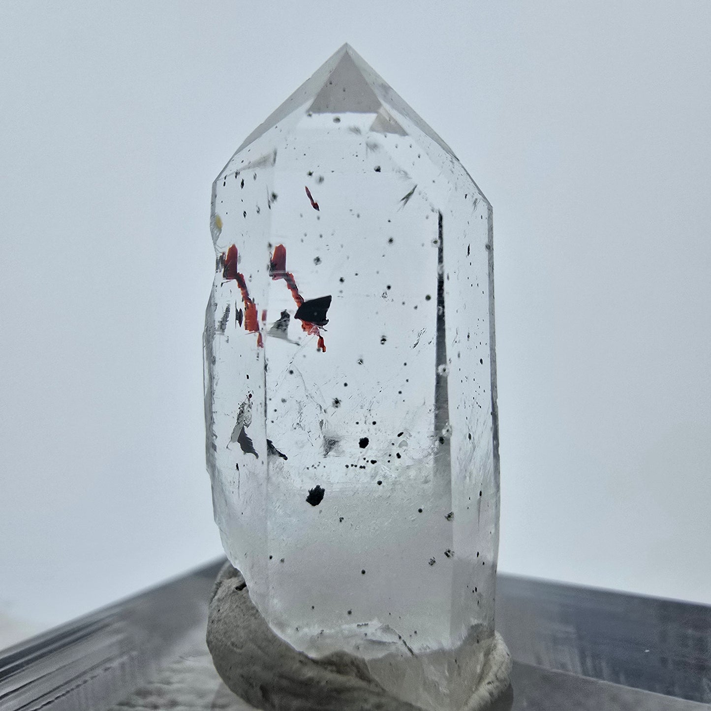 Cristal de quartz fantôme Harlequin, Streep Mine, Goboboseb, Namibie, 26 x 10 x 11 mm