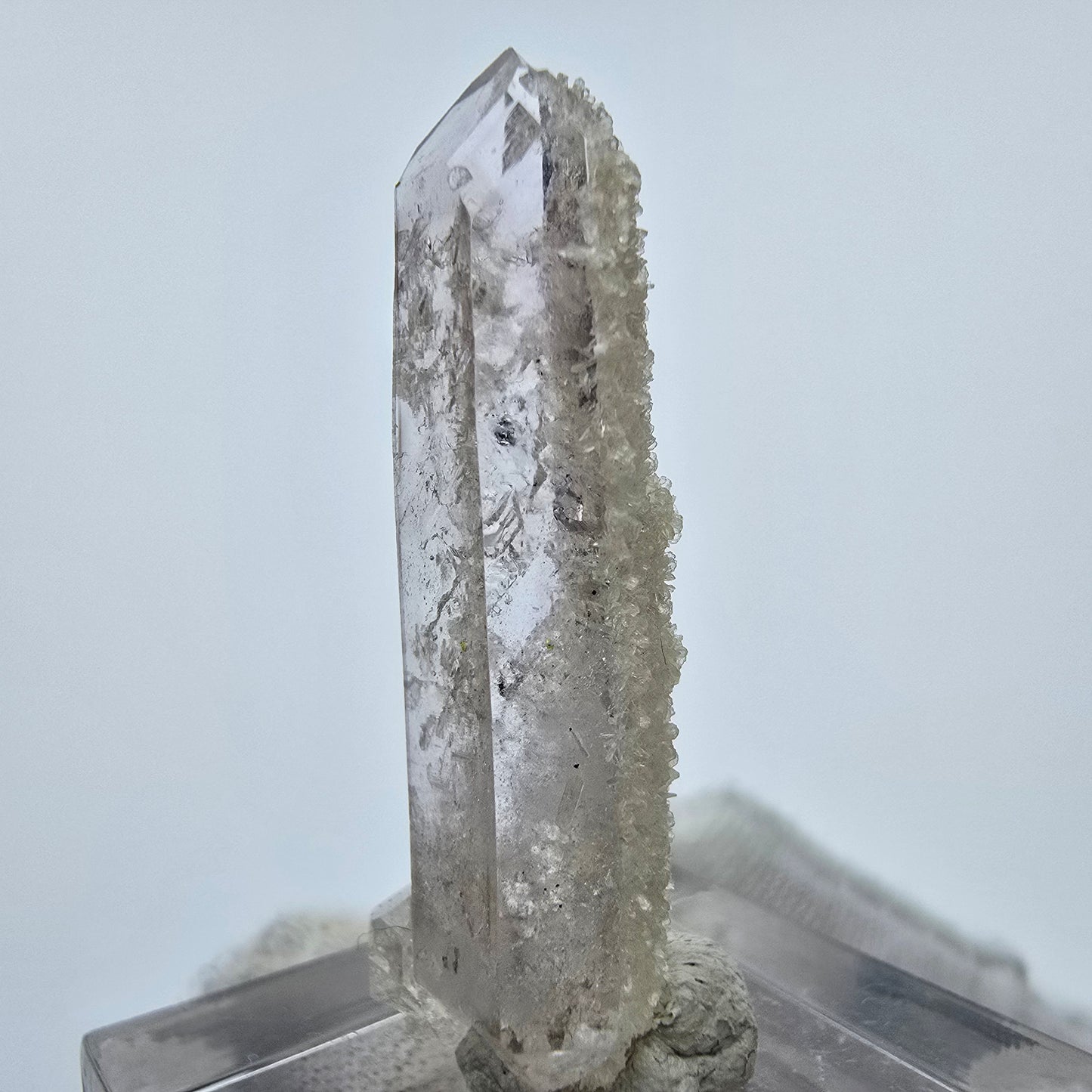 Enhydro Phantom Amethyst mit Stilbit, 1x Blase Goboboseb, Namibia 36*14*8mm