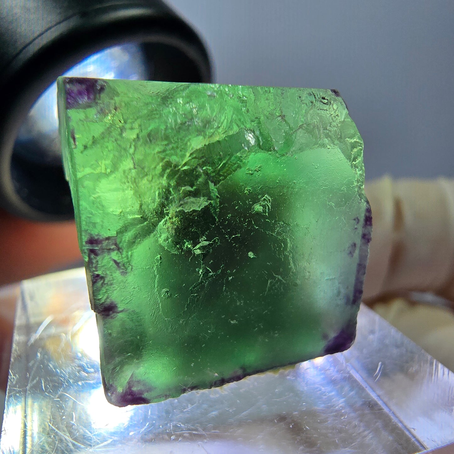 Cube de fluorite fantôme parqueté, zonal, vert violet Okorusu, Namibie 18*17*15mm