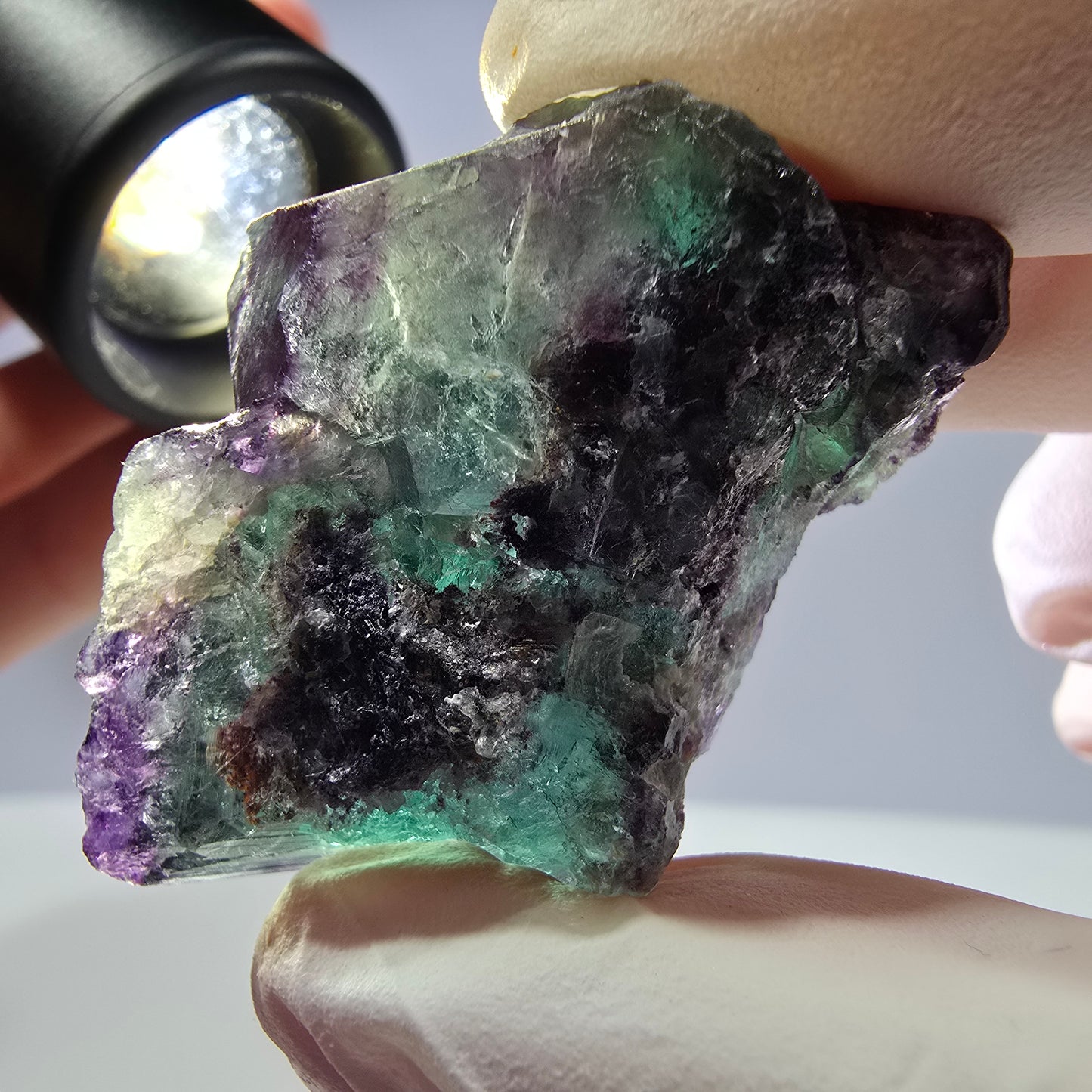 Spécimen de cube de fluorite fantôme parqueté vert violet Okorusu, Namibie 45*28*25 mm