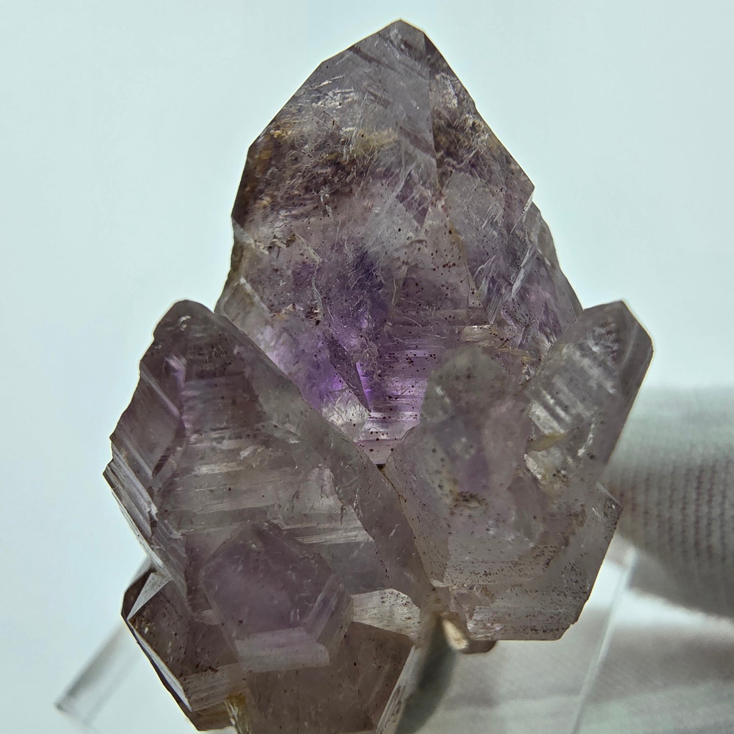 Amas de sceptres d'améthyste fantôme transparent violet brun Goboboseb, Namibie 36*27*20mm