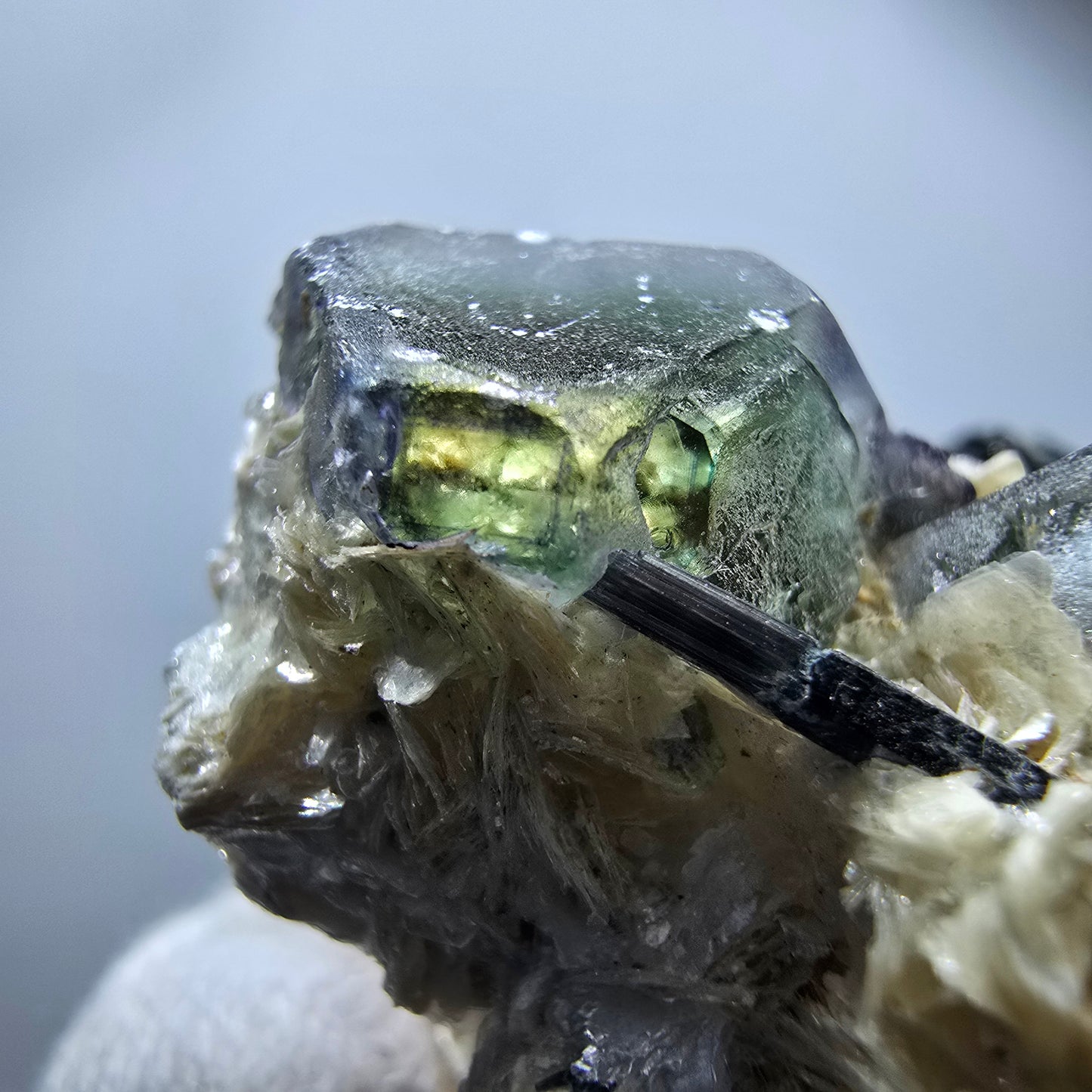 Phantom fluorite hexagonal, Schörl tourmaline, muscovite Erongo, Namibia 48*46*35mm