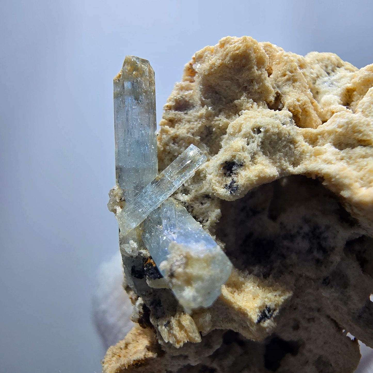 Seltene Aquamarin XX mit Orthoklas Stufe Erongo, Namibia 43*35*26mm