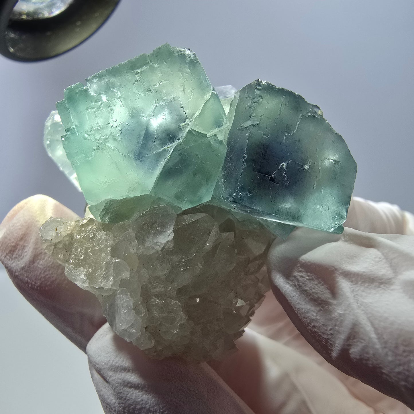 Rare cube de fluorite fantôme, spécimen de quartz vert violet Okorusu Namibie 44 x 32 x 26 mm