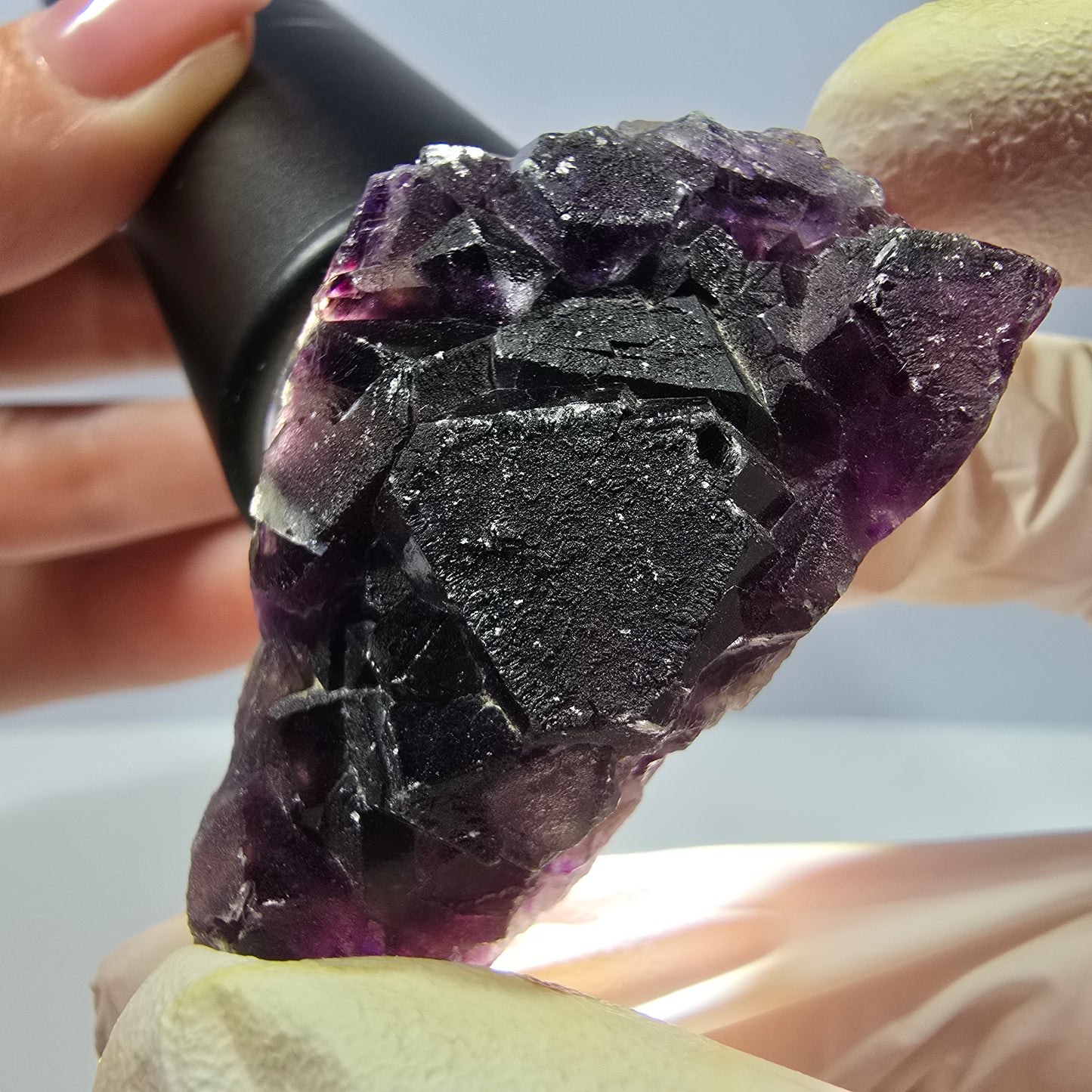 Spécimen de cube de fluorite fantôme, hexagonal, violet, Okorusu, Namibie, 52 x 33 x 16 mm