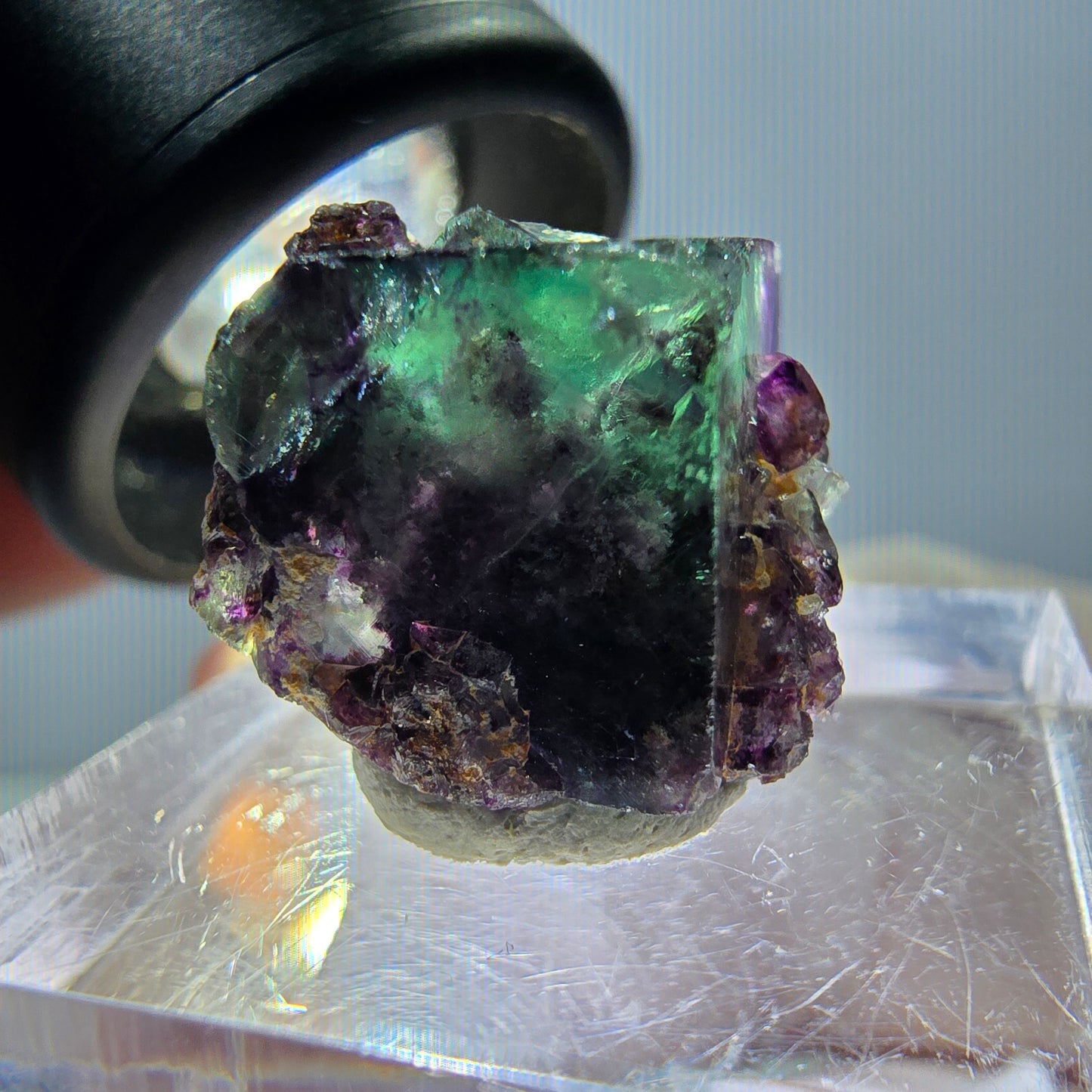 Spécimen de cube de fluorite fantôme, parqueté vert violet Okorusu, Namibie 15*15*14 mm