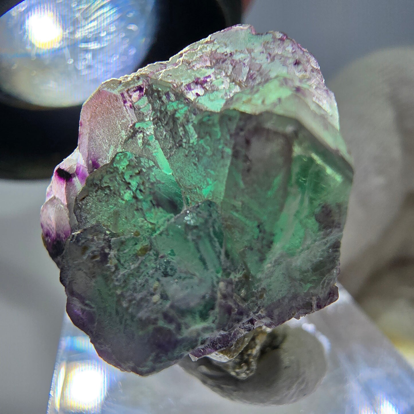 Cube de fluorite fantôme zonal, spécimen de muscovite, Erongo, Namibie, 24 x 20 x 19 mm