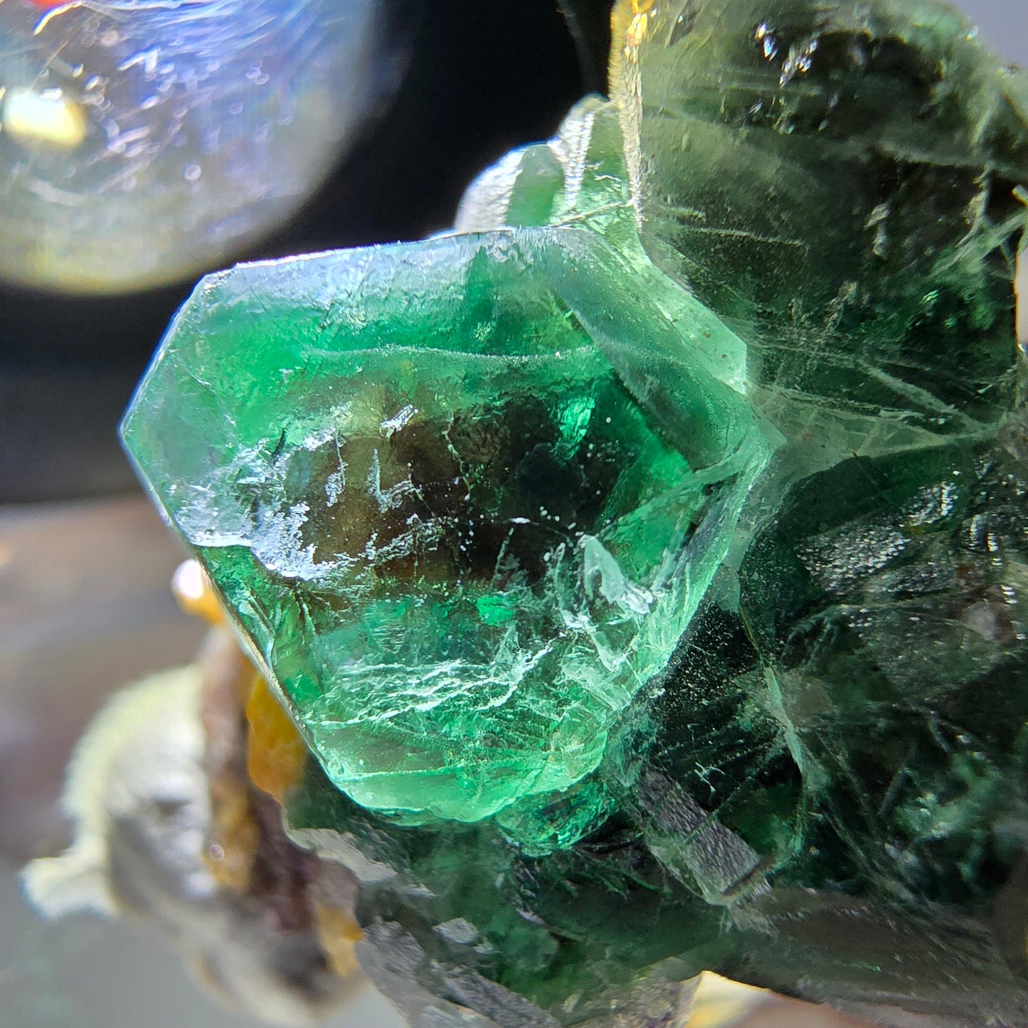Cube de fluorite fantôme hexagonal, muscovite, tourmaline Schörl Erongo, Namibie 32*26*21mm