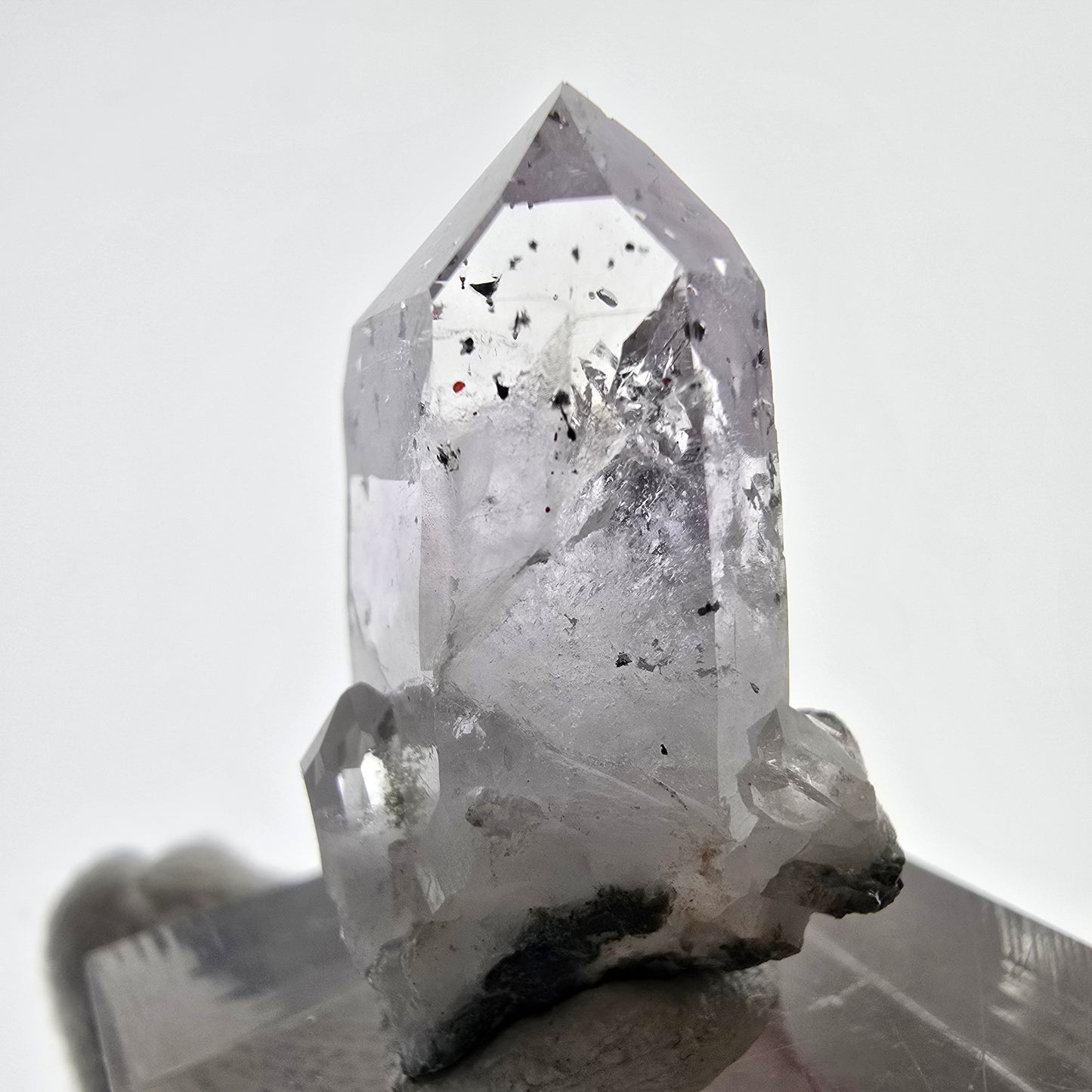 Améthyste fantôme Harlequin sur la mine Matrix Streep, Goboboseb, Namibie 28 x 17 x 14 mm