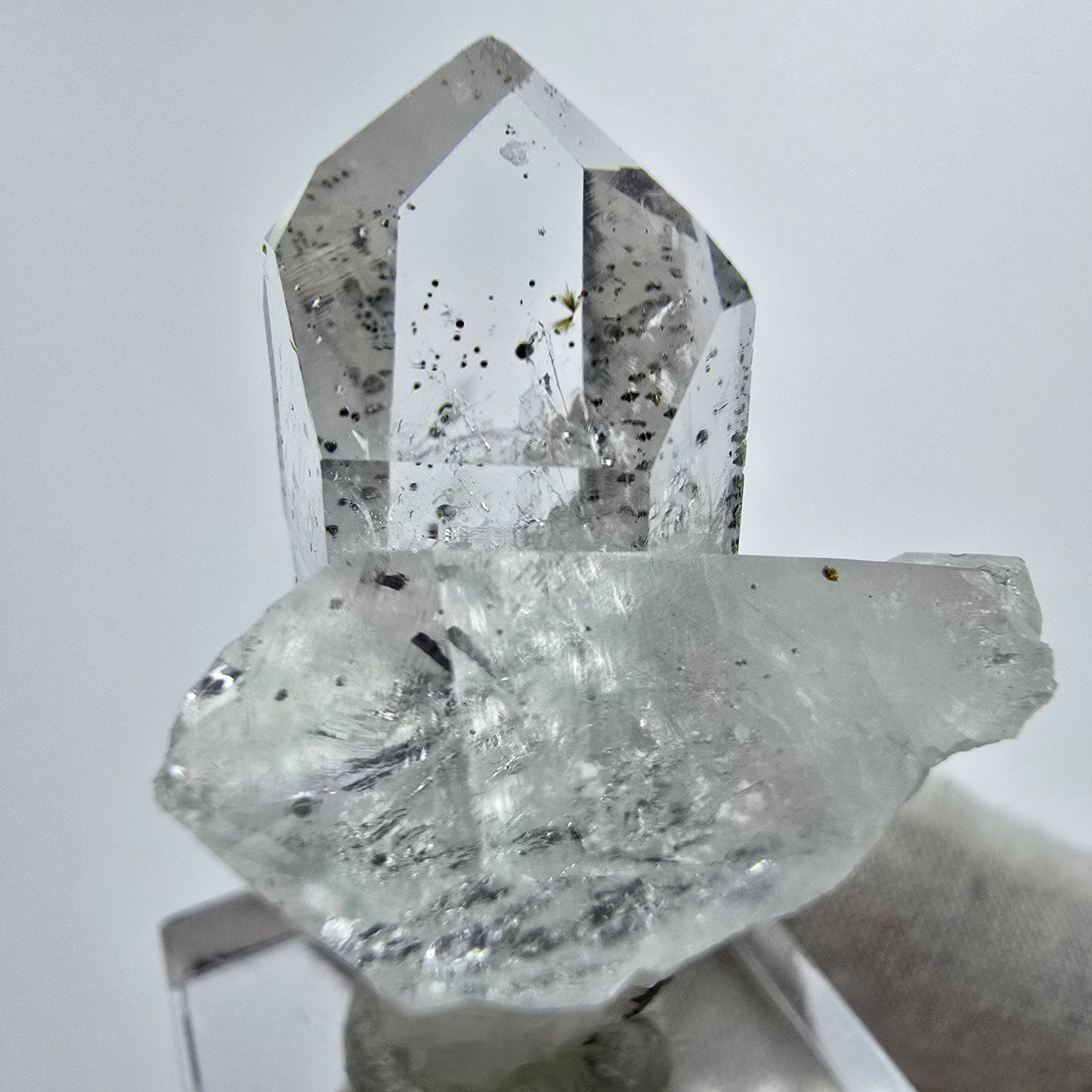 Phantom Quarz Kristalle mit Hämatit Streep Mine Goboboseb Namibia 43*28*26mm