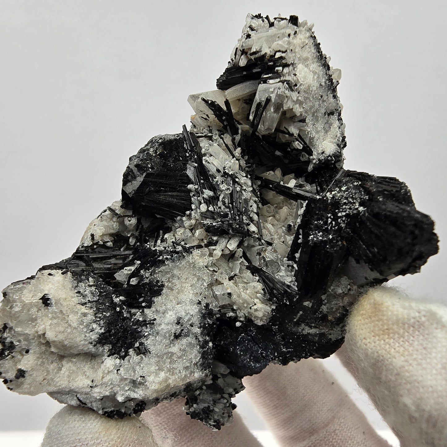 Seltene Schörl Turmalin, Quarz Stufe Erongo, Namibia 74*54*52mm Sammlung