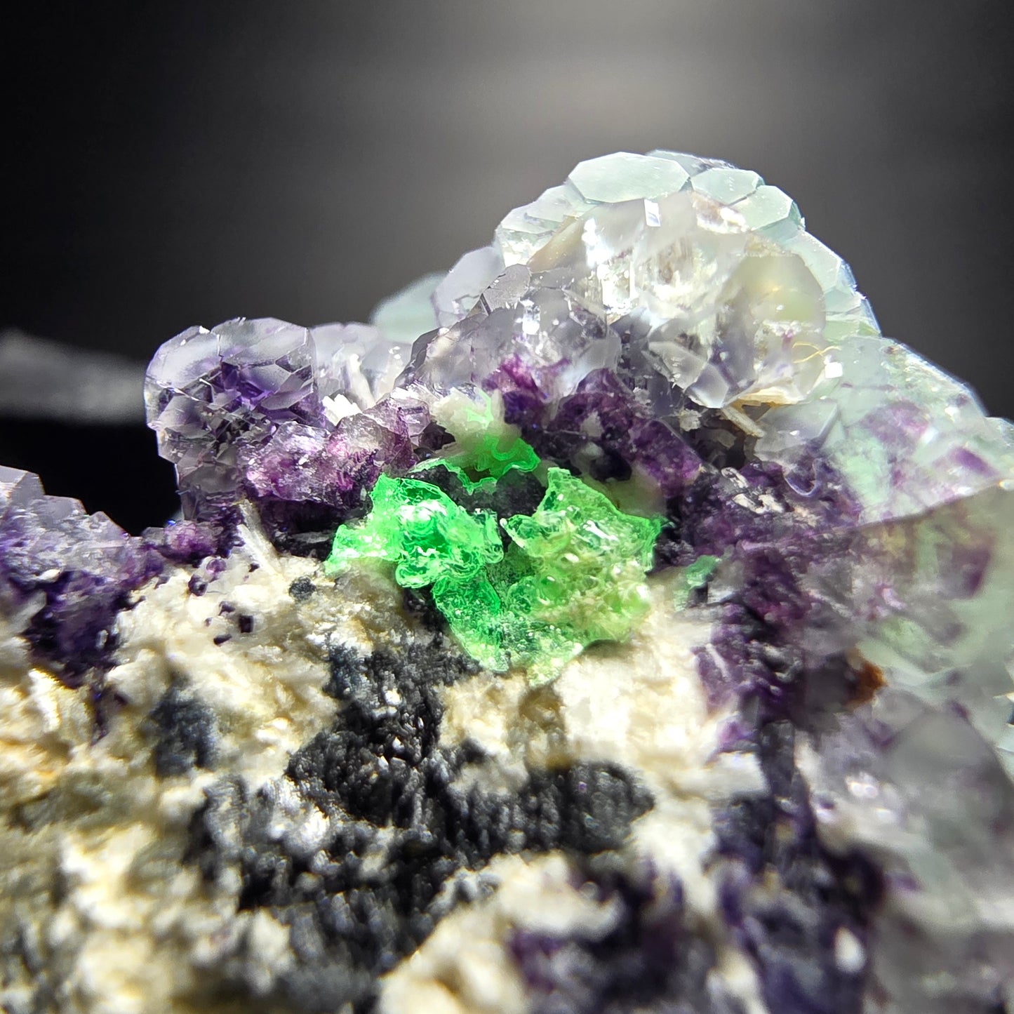 Phantom Fluorit Würfel gün lila, Hyalit Stufe Erongo Namibia 43*34*33mm Sammlung