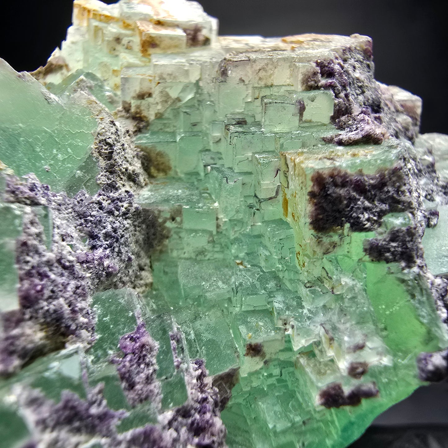 Cube de fluorite fantôme étagé vert turquoise Omehane, namibie 89*45*21mm
