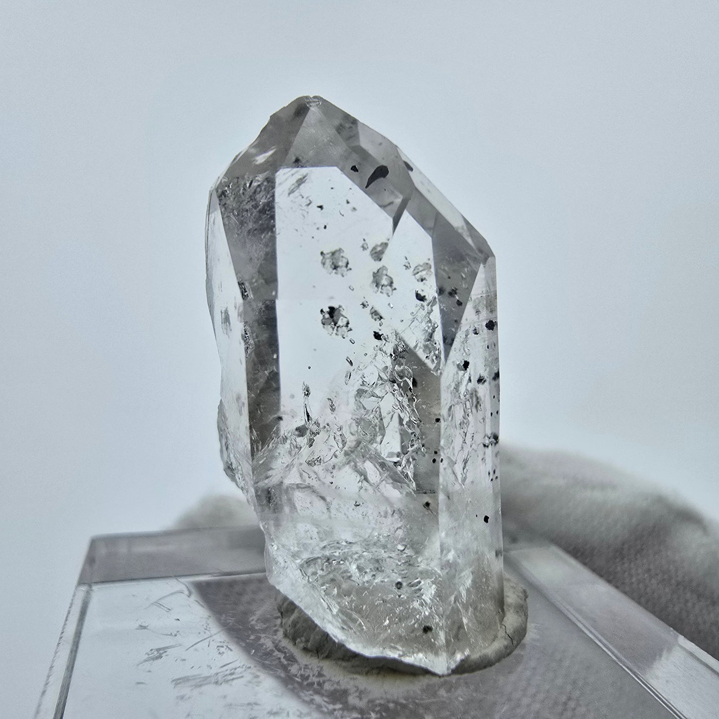 Phantom Amethyst Kristall mit Hämatit Streep Mine Goboboseb Namibia 26*15*11mm