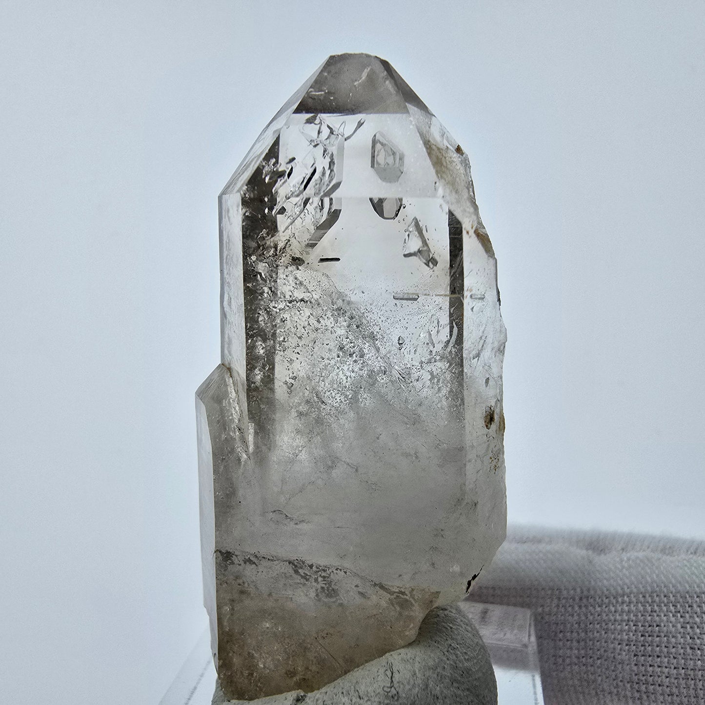 Enhydro Phantom Smoky Quartz Tip 1x Bubble Goboboseb, Namibie 47*23*14mm