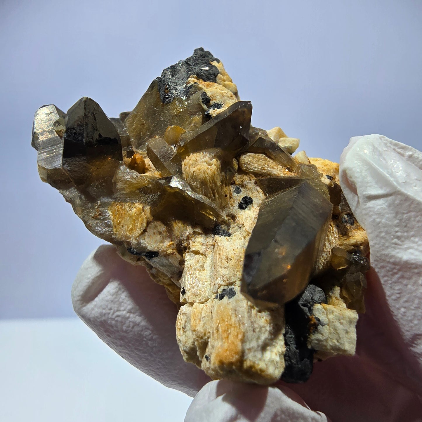 Spécimen rare de tourmaline Schorl, quartz fumé et orthose, Erongo, Namibie, 45 x 30 x 29 mm
