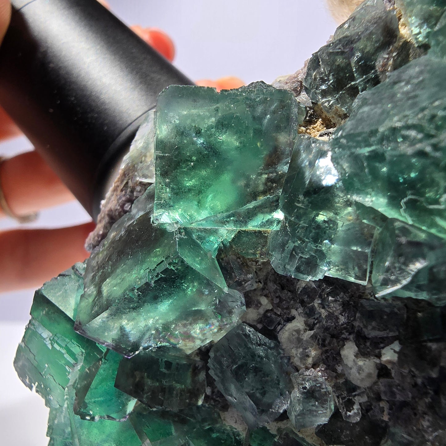 Grand cube de fluorite fantôme vert étagé Okorusu Namibie 105 x 45 x 36 mm