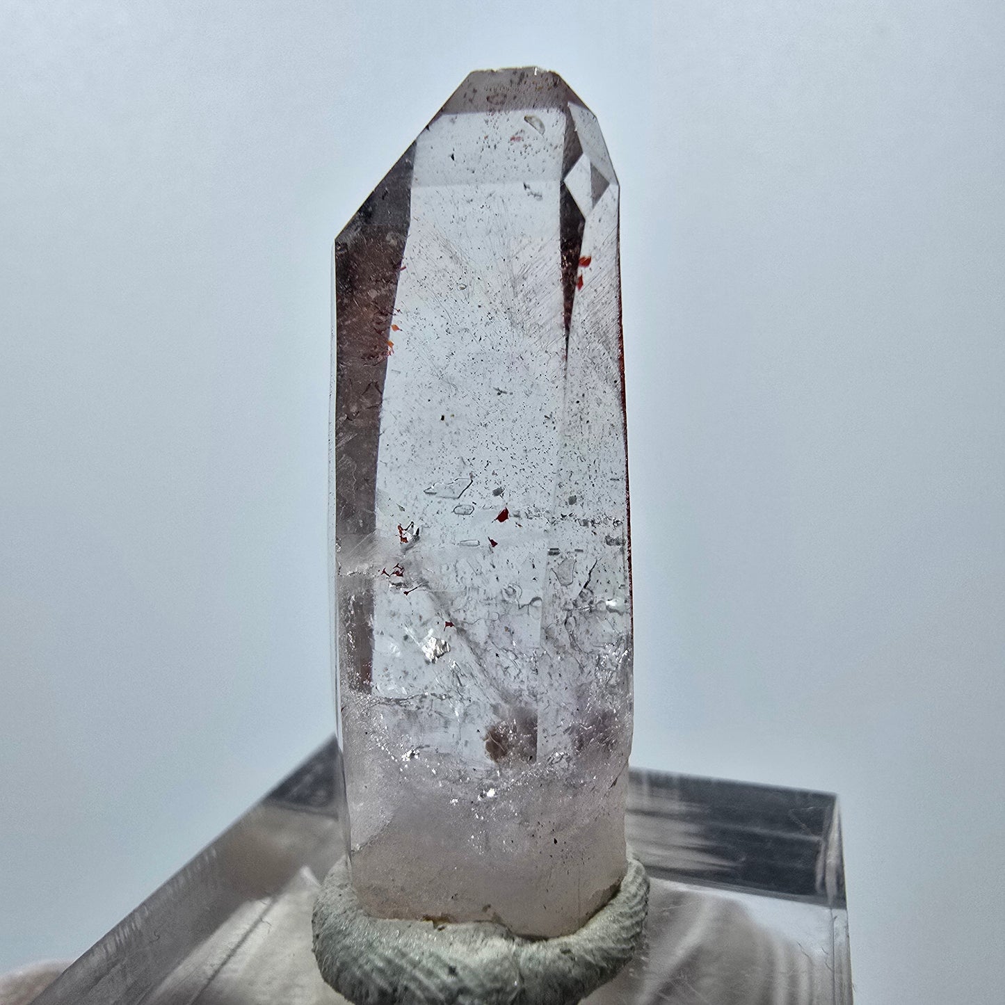 Améthyste fantôme avec hématite Goboboseb, Namibie 34 x 13 x 8 mm