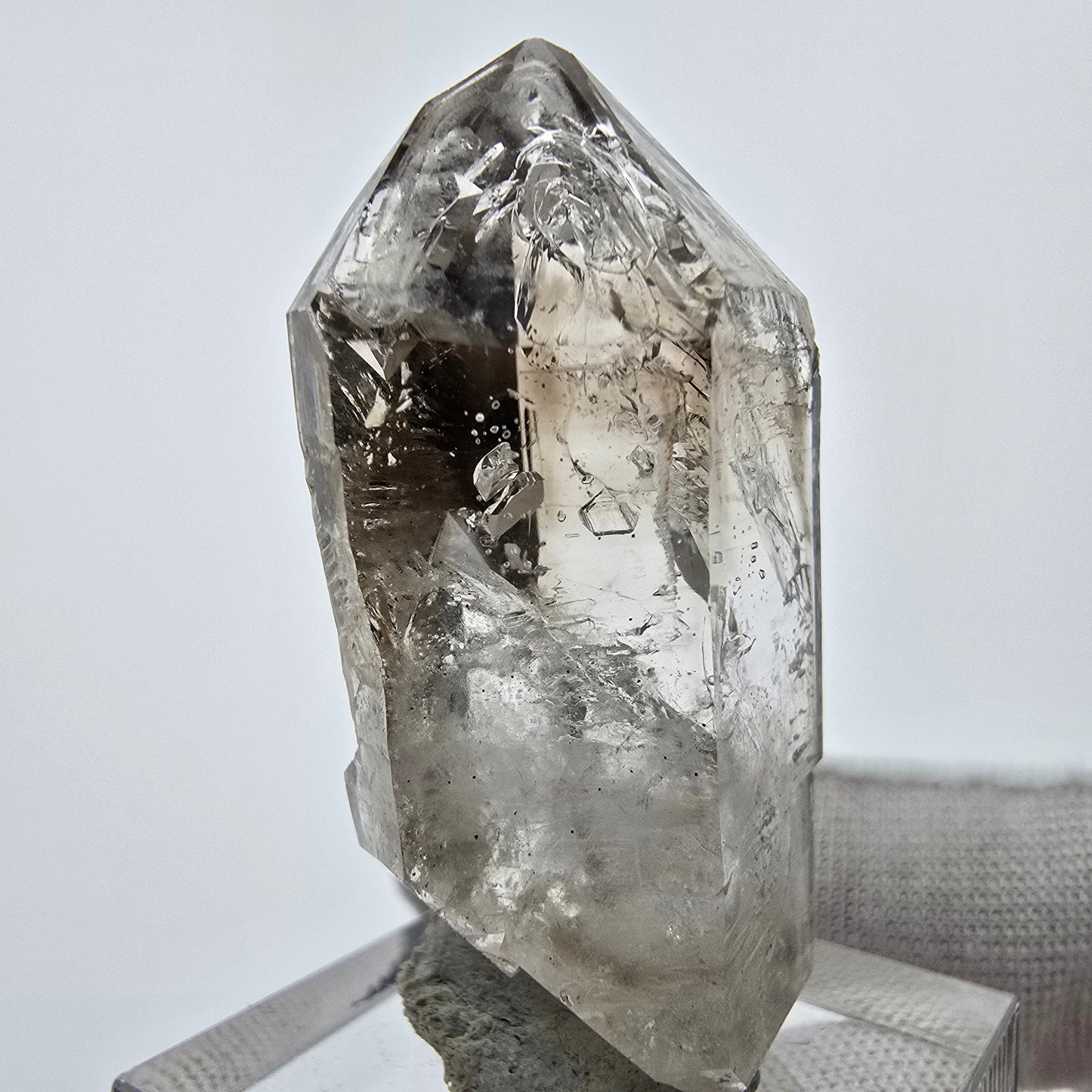 Enhydro Phantom Smoky Quartz Sceptre Tip 1x Bubble Goboboseb, Namibie 43*21*14mm