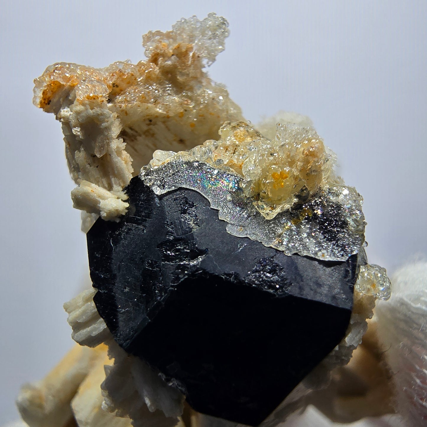 Seltene Schörl Turmalin, Hyalit, Orthoklas Stufe Erongo, Namibia 47*37*26mm