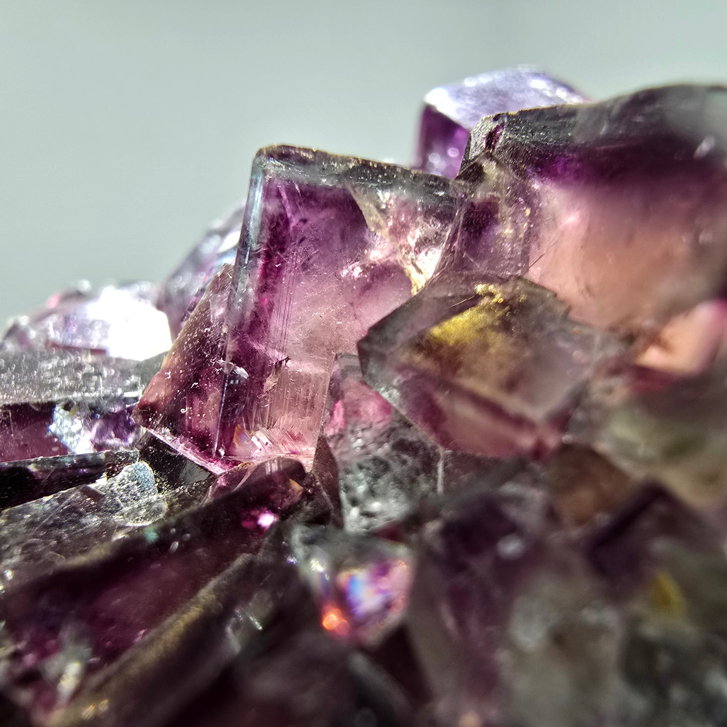 Seltene Phantom Fluorit Würfel Stufe lila grün weiß Okorusu, Namibia 88*53*34mm