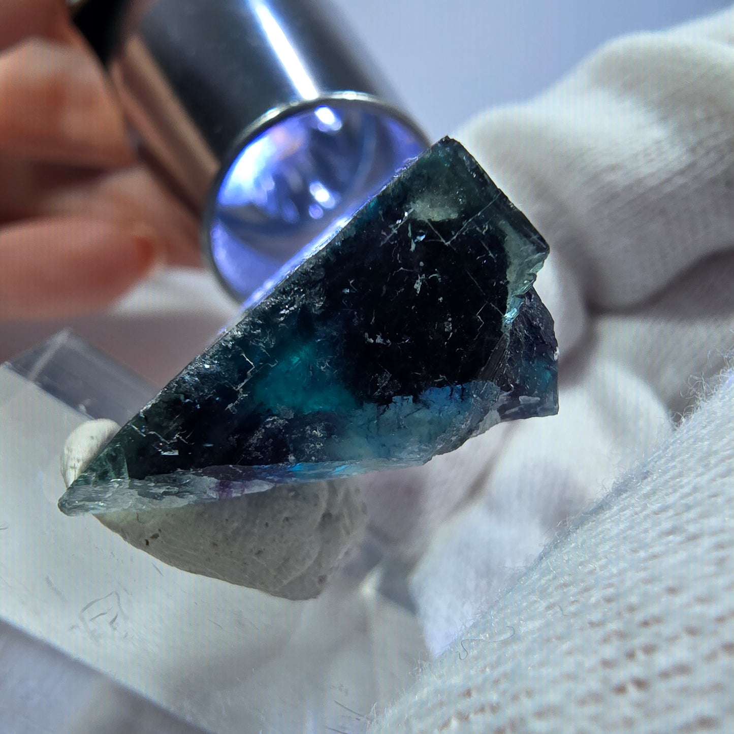 Cube de fluorite fantôme, zonal - Nouvelle découverte ! Okorusu, Namibie 30*27*13mm