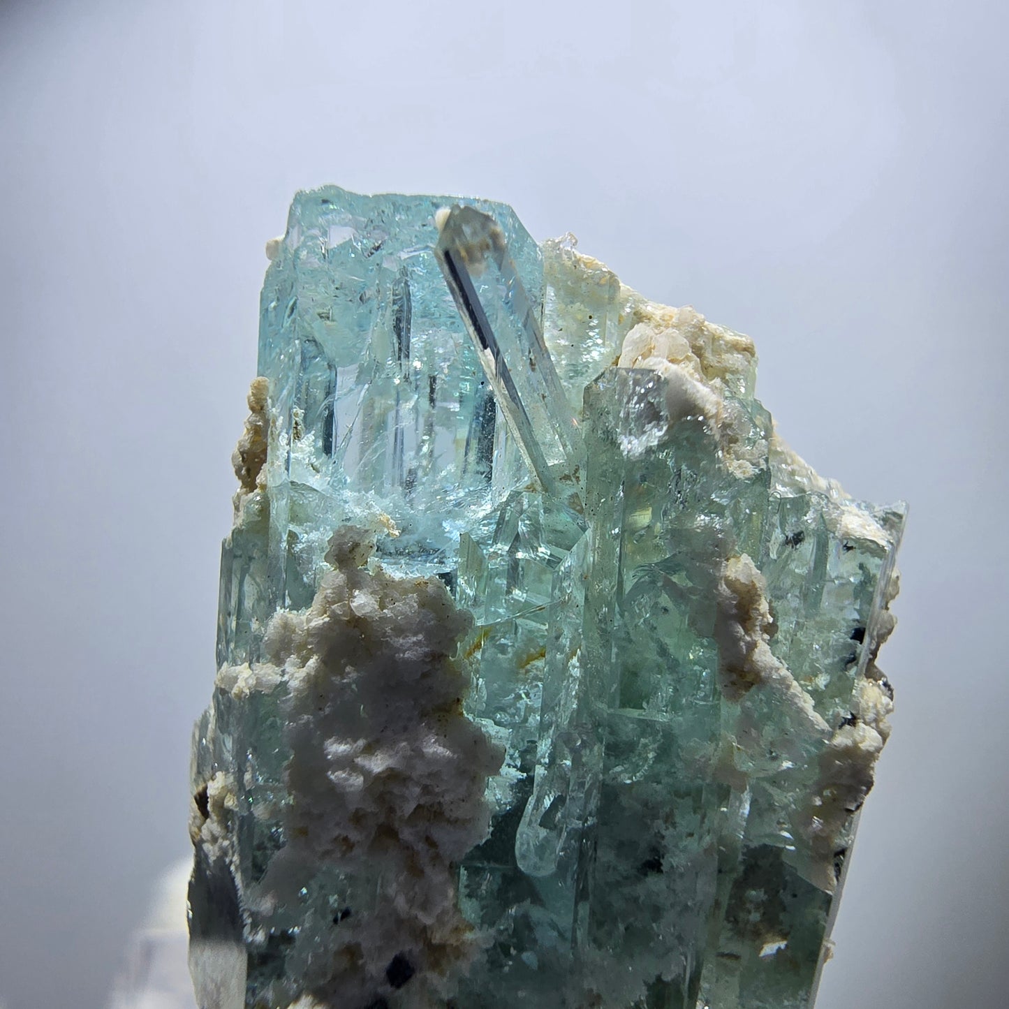 Seltene Aquamarin XX mit Orthoklas, Schörl Turmalin Erongo, Namibia 29*20*17mm
