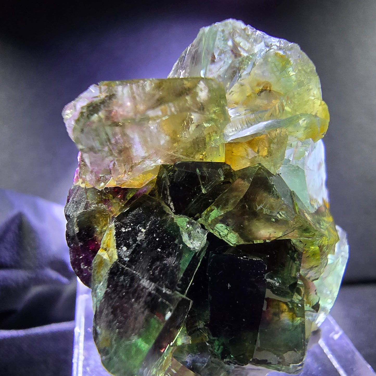 Seltene Phantom Fluorit XX Würfel Stufe grün lila 30*24*15mm aus Okorusu Namibia