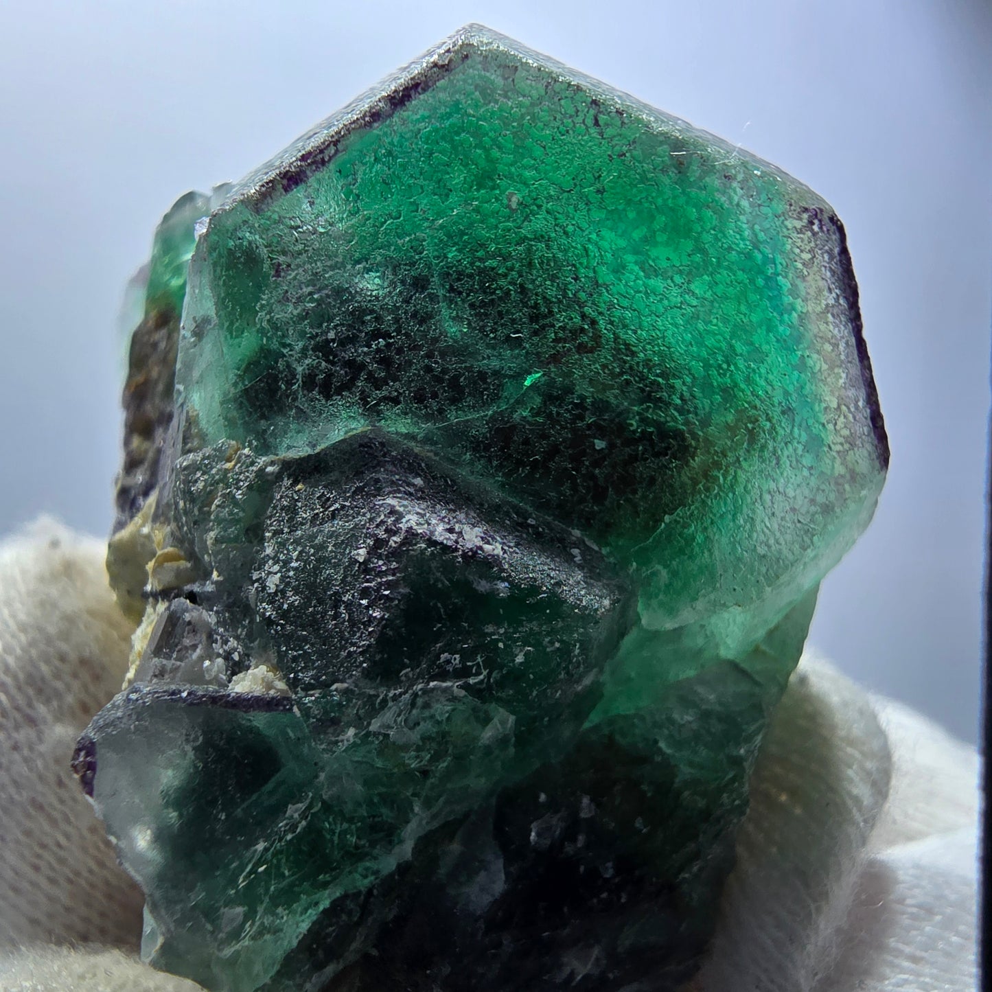 Phantom Fluorit Würfel hexagonal, zonal Muskovit Stufe Erongo Namibia 54*42*36mm