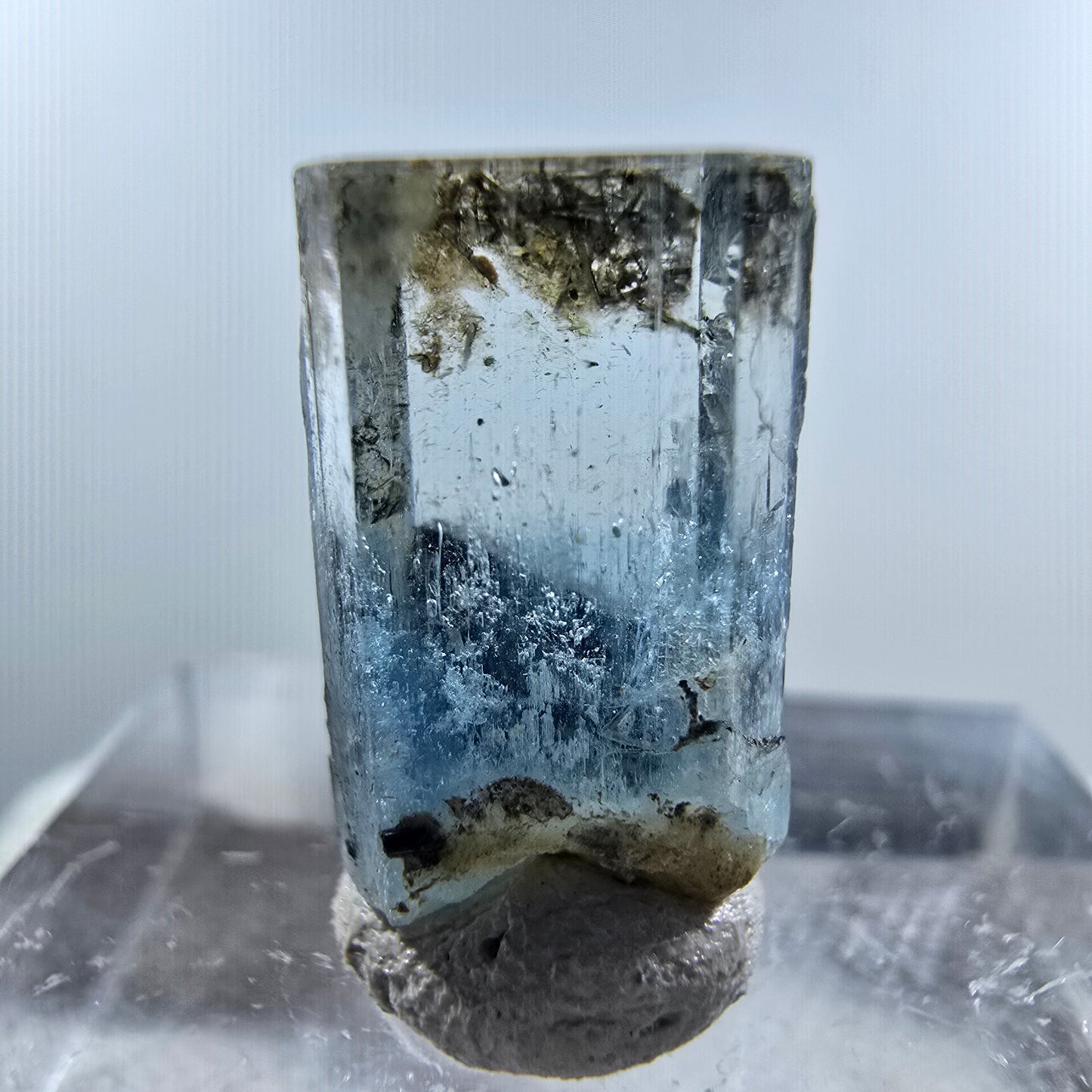Aigue-marine Setlene, tourmaline Schörl stade Erongo, Namibie 14*9*7mm